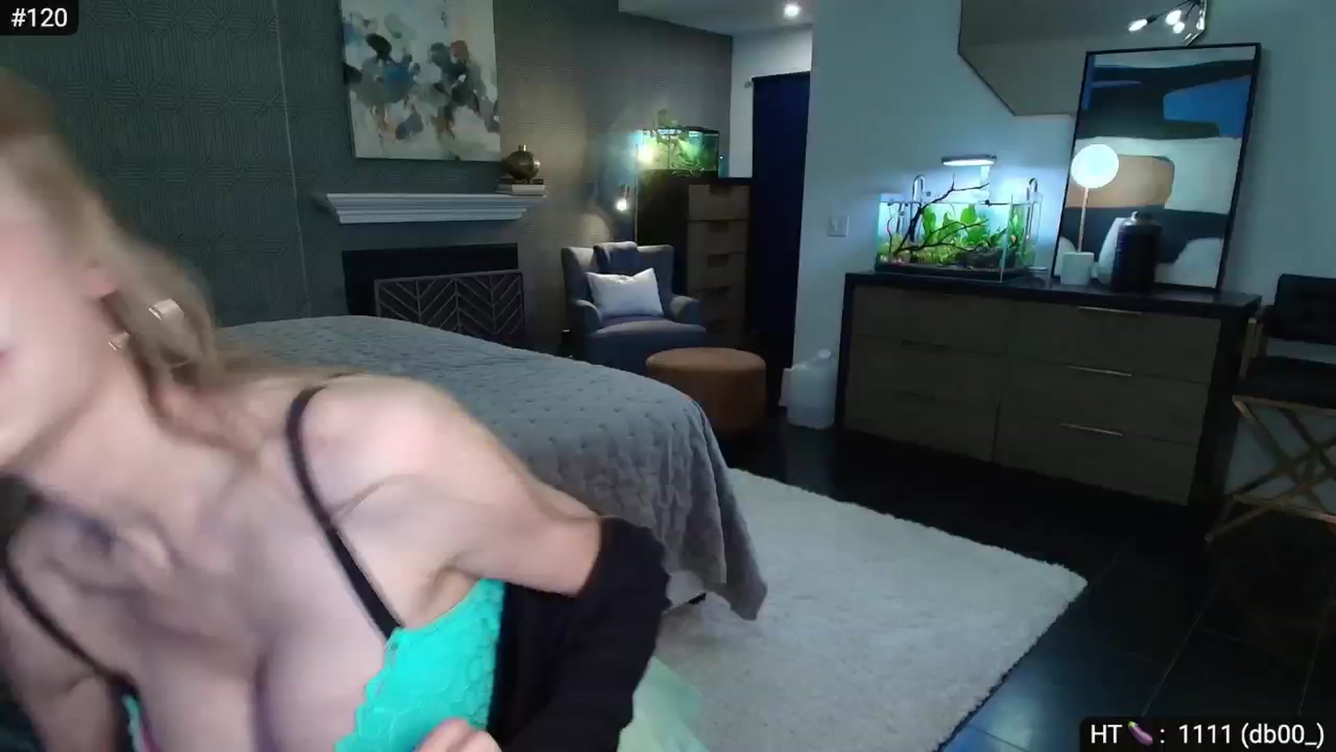 Gallery image thumbnail from Fivehead's myfreecams stream on, 09/21/2024, 08:13 image 3 of 20