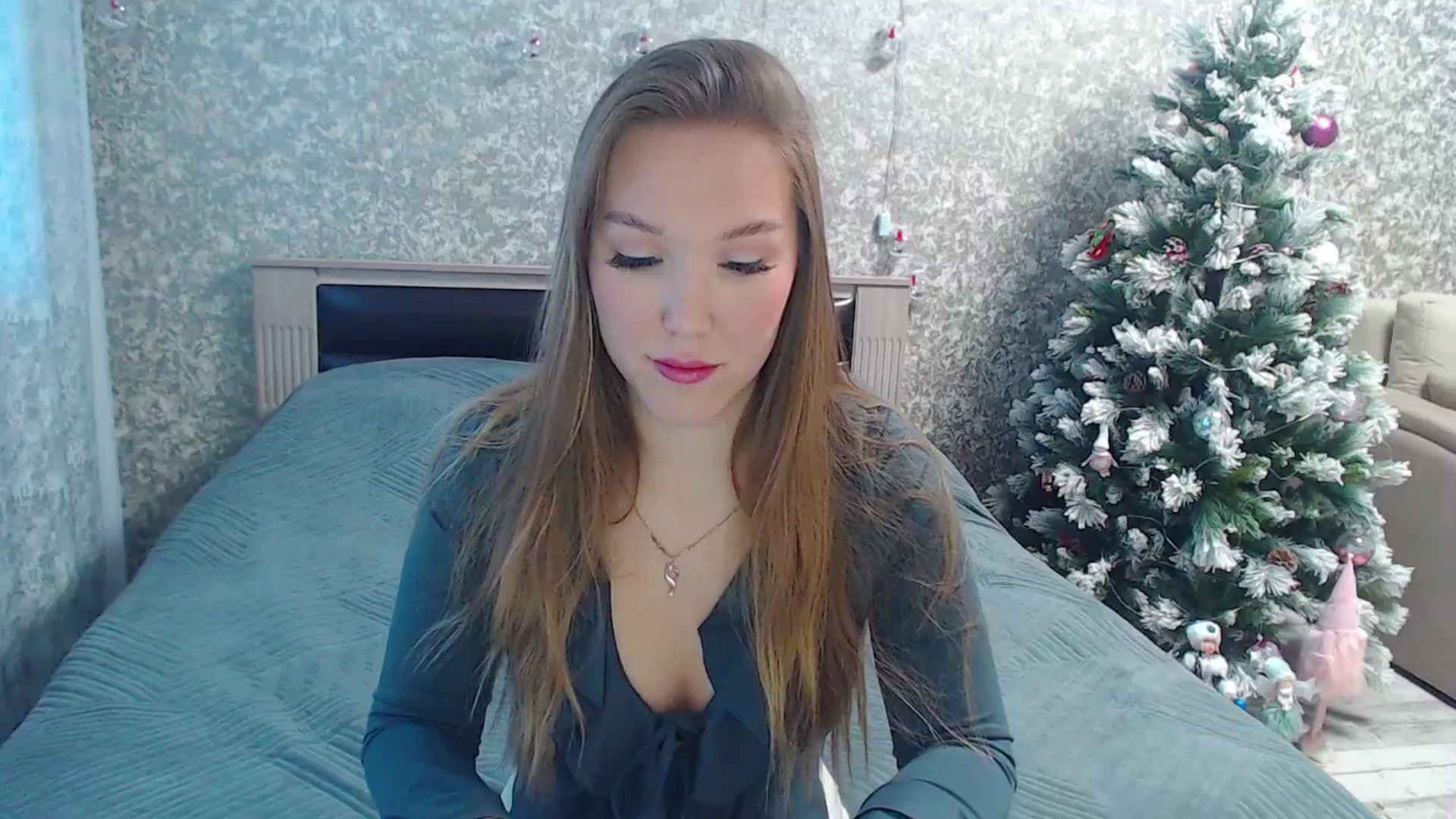 Gallery image thumbnail from Flame_inside1's myfreecams stream on, 01/14/2026, 06:15 image 10 of 20