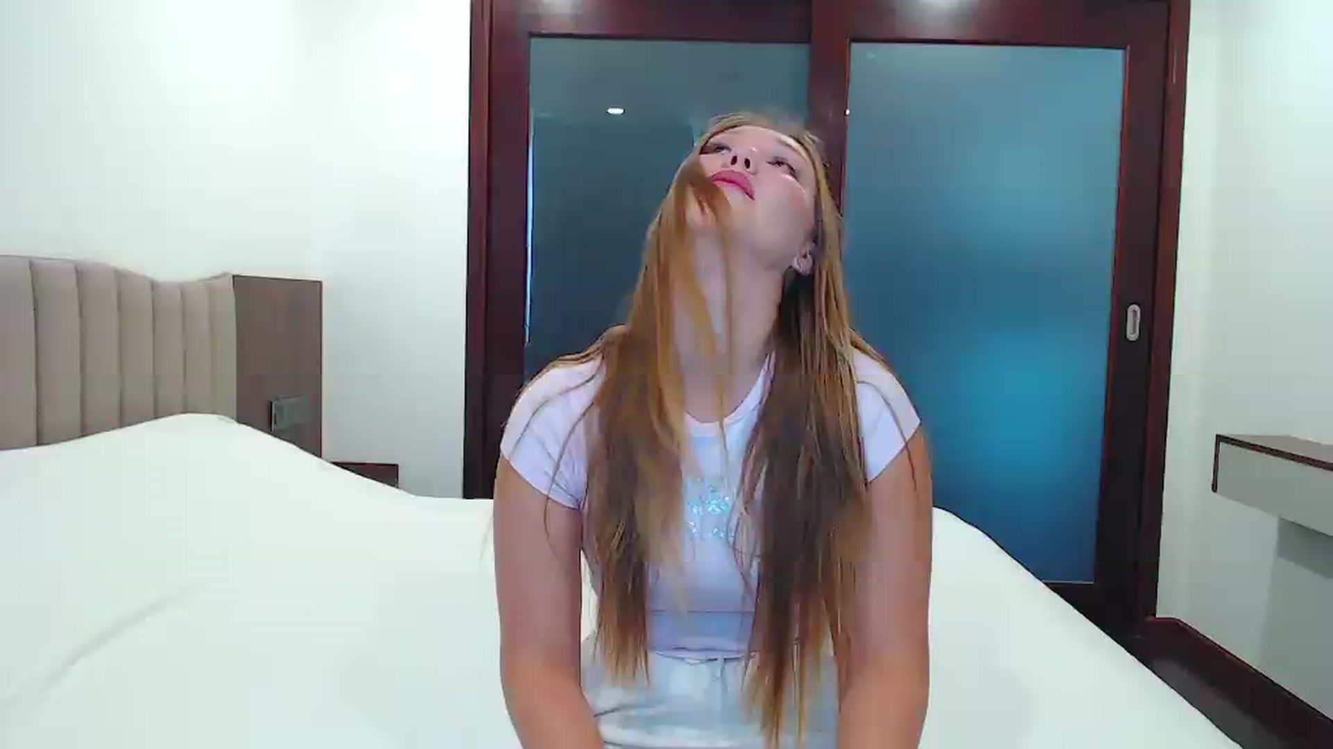 Gallery image thumbnail from Flame_inside1's myfreecams stream on, 06/12/2026, 06:45 image 16 of 20