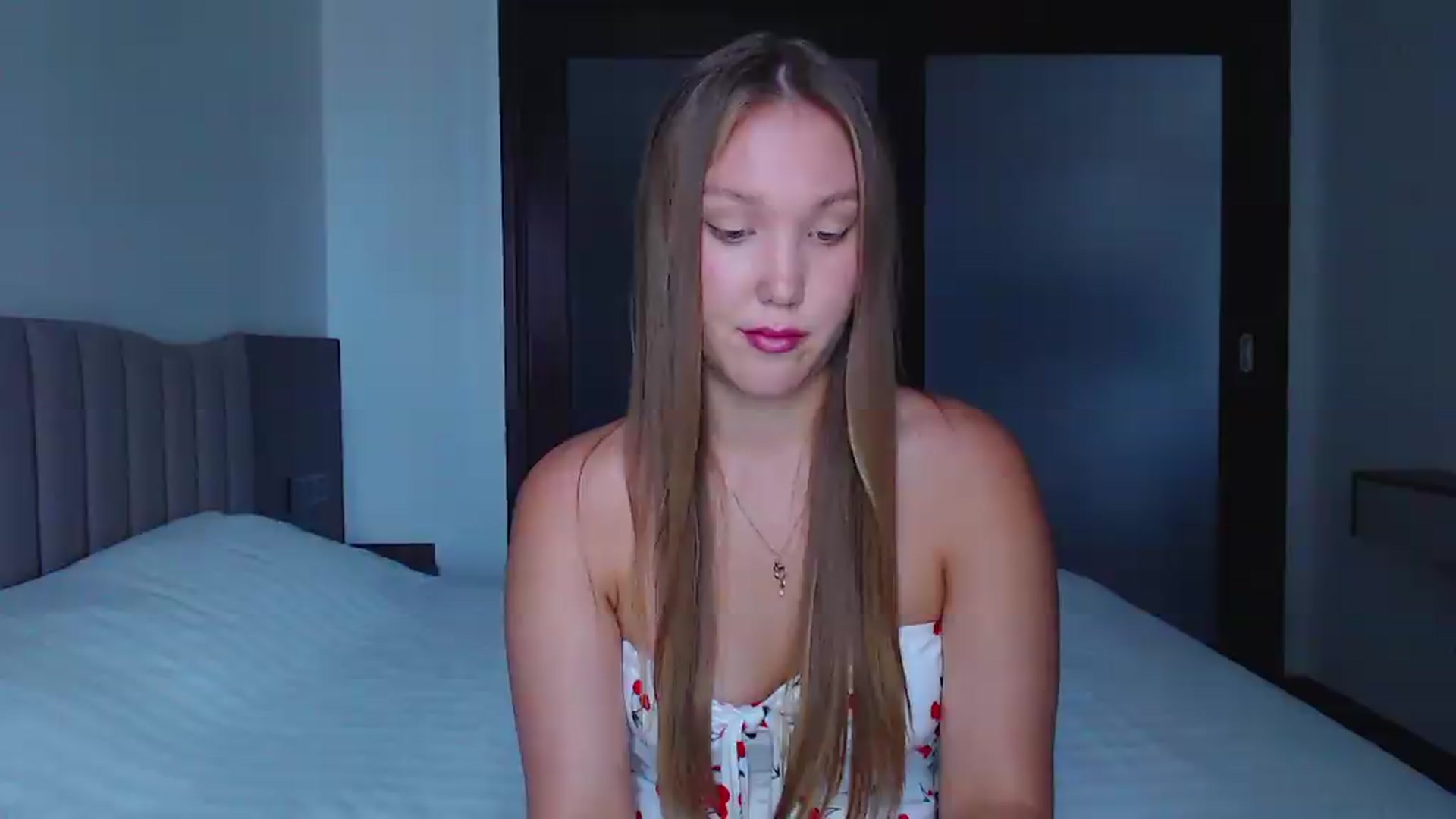 Gallery image thumbnail from Flame_inside1's myfreecams stream on, 07/08/2026, 05:31 image 10 of 20
