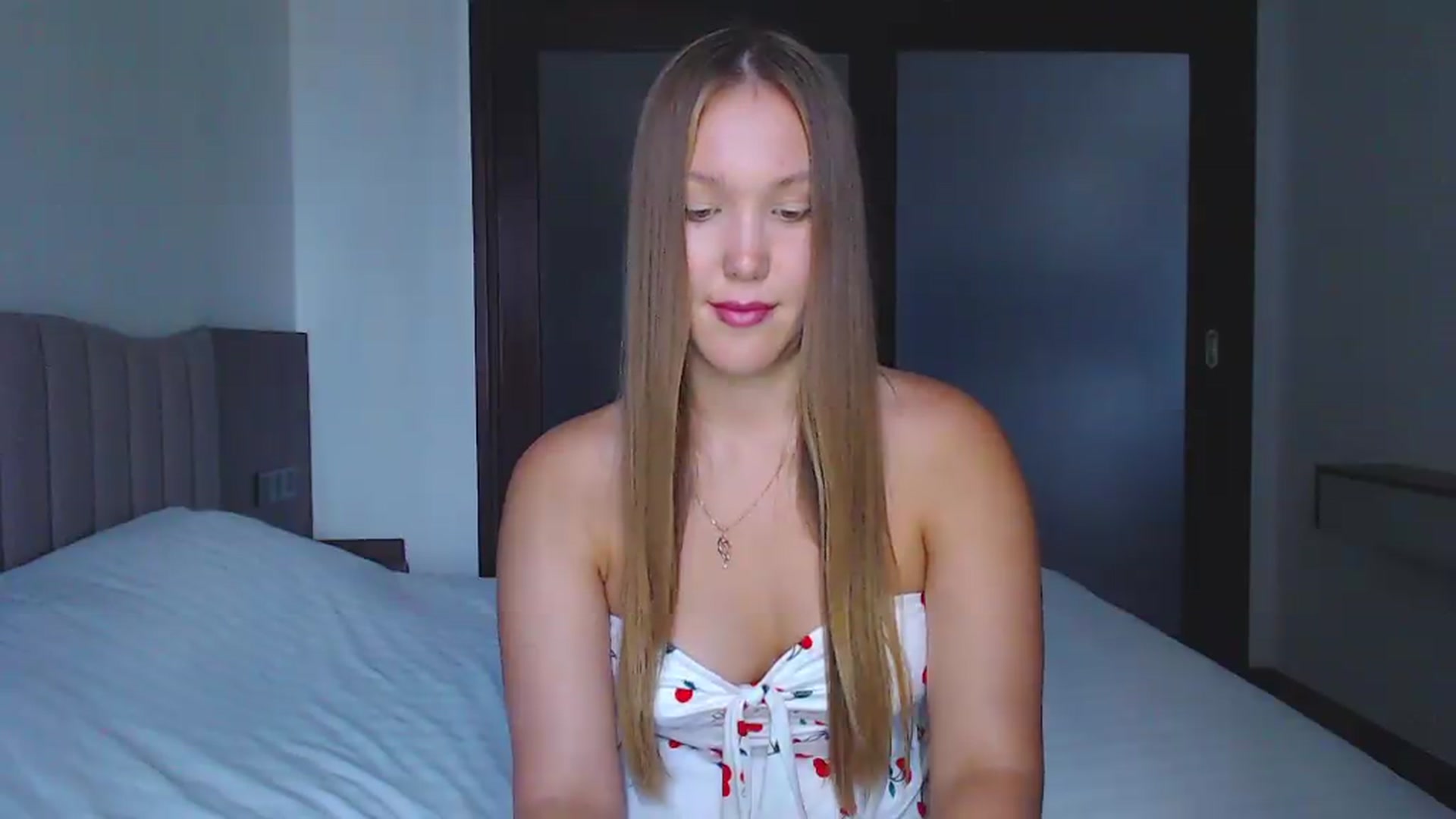 Gallery image thumbnail from Flame_inside1's myfreecams stream on, 07/08/2026, 06:35 image 19 of 20