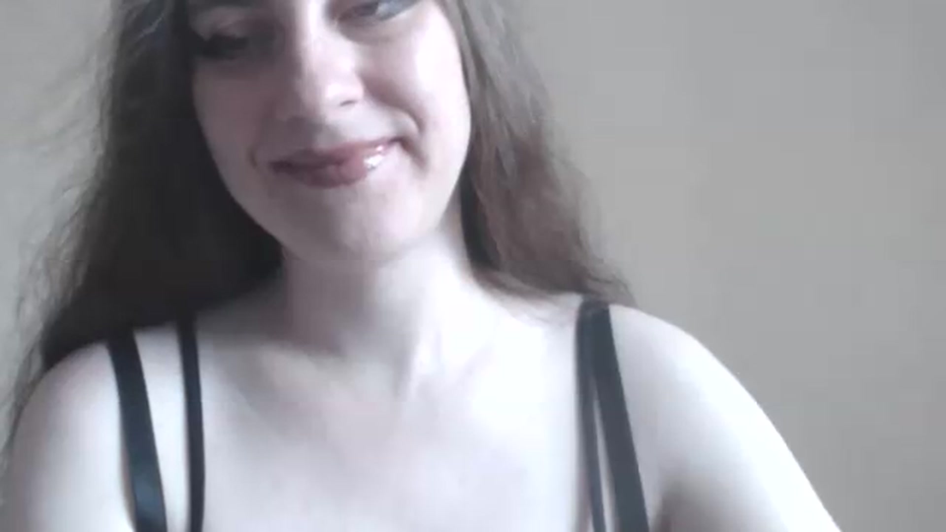 Gallery image thumbnail from FlamedAngel's myfreecams stream on, 07/26/2026, 08:50 image 15 of 20