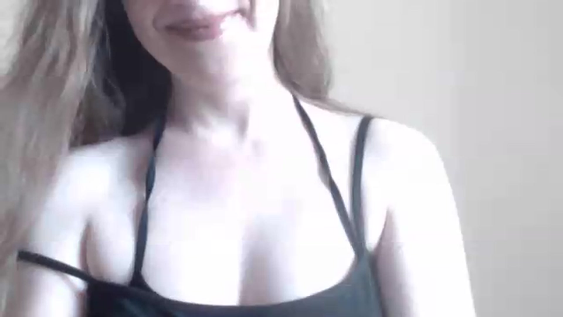 Gallery image thumbnail from FlamedAngel's myfreecams stream on, 08/18/2026, 08:33 image 16 of 20