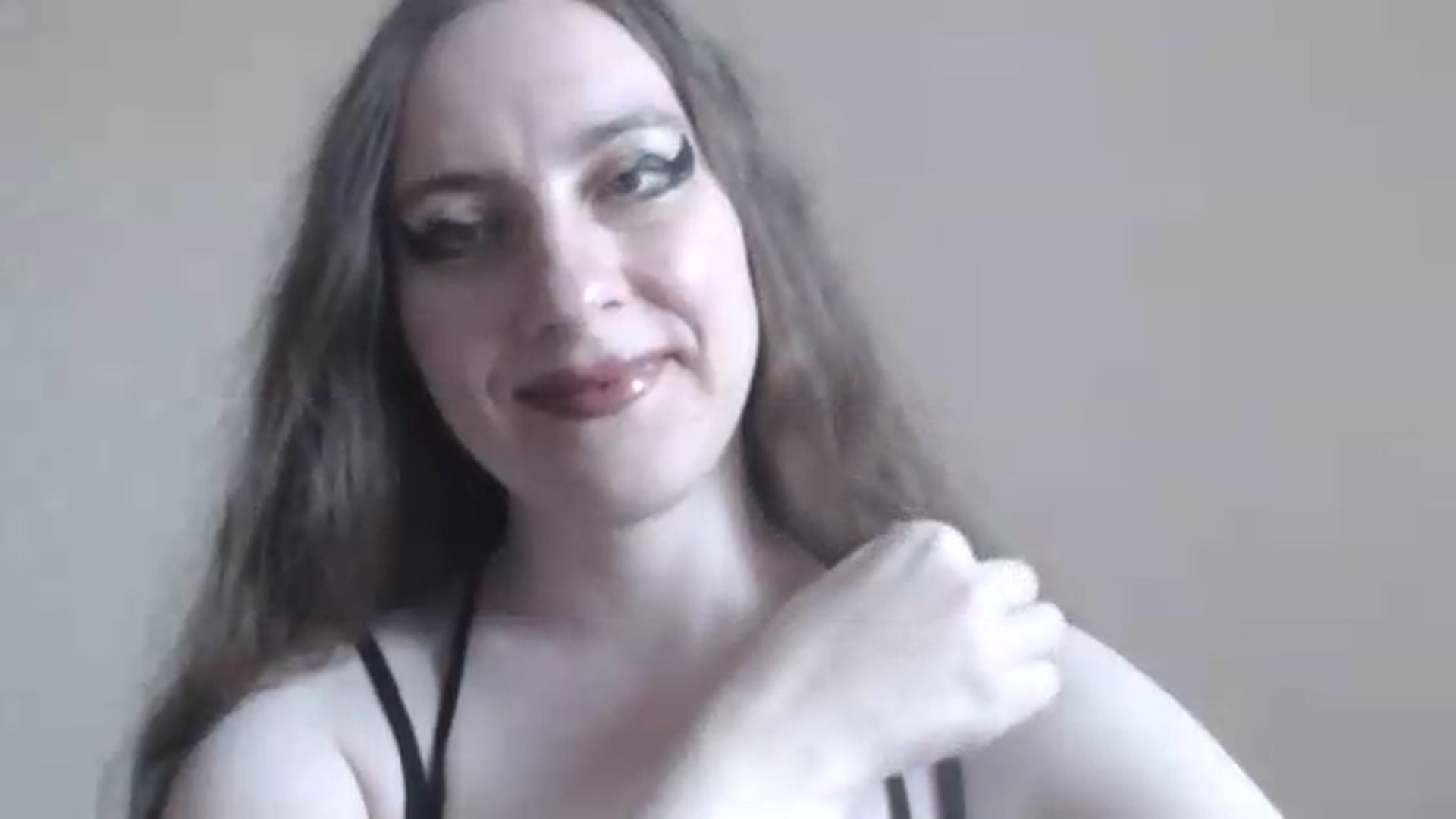 Gallery image thumbnail from FlamedAngel's myfreecams stream on, 08/19/2026, 08:07 image 3 of 20