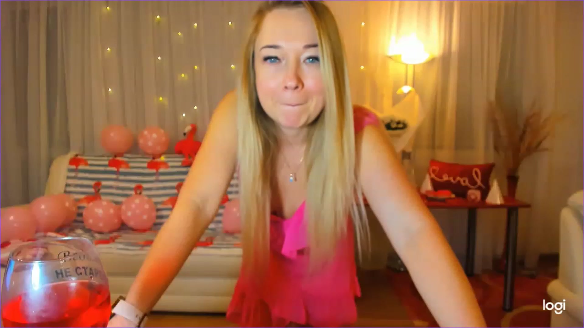 Gallery image thumbnail from FlamingoBday's myfreecams stream on, 02/06/2023, 21:35 image 17 of 20