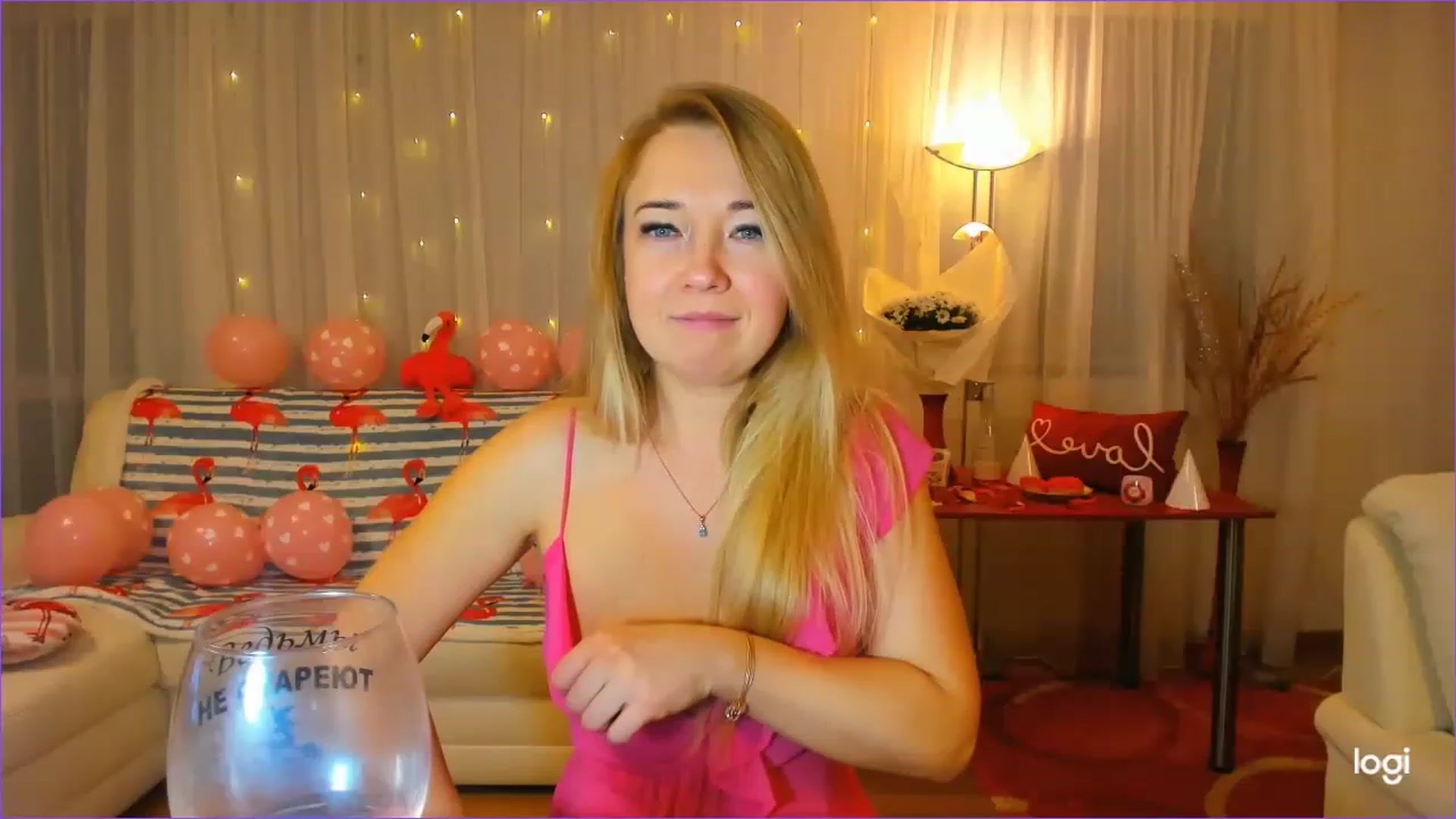 Gallery image thumbnail from FlamingoBday's myfreecams stream on, 02/06/2023, 22:44 image 19 of 20