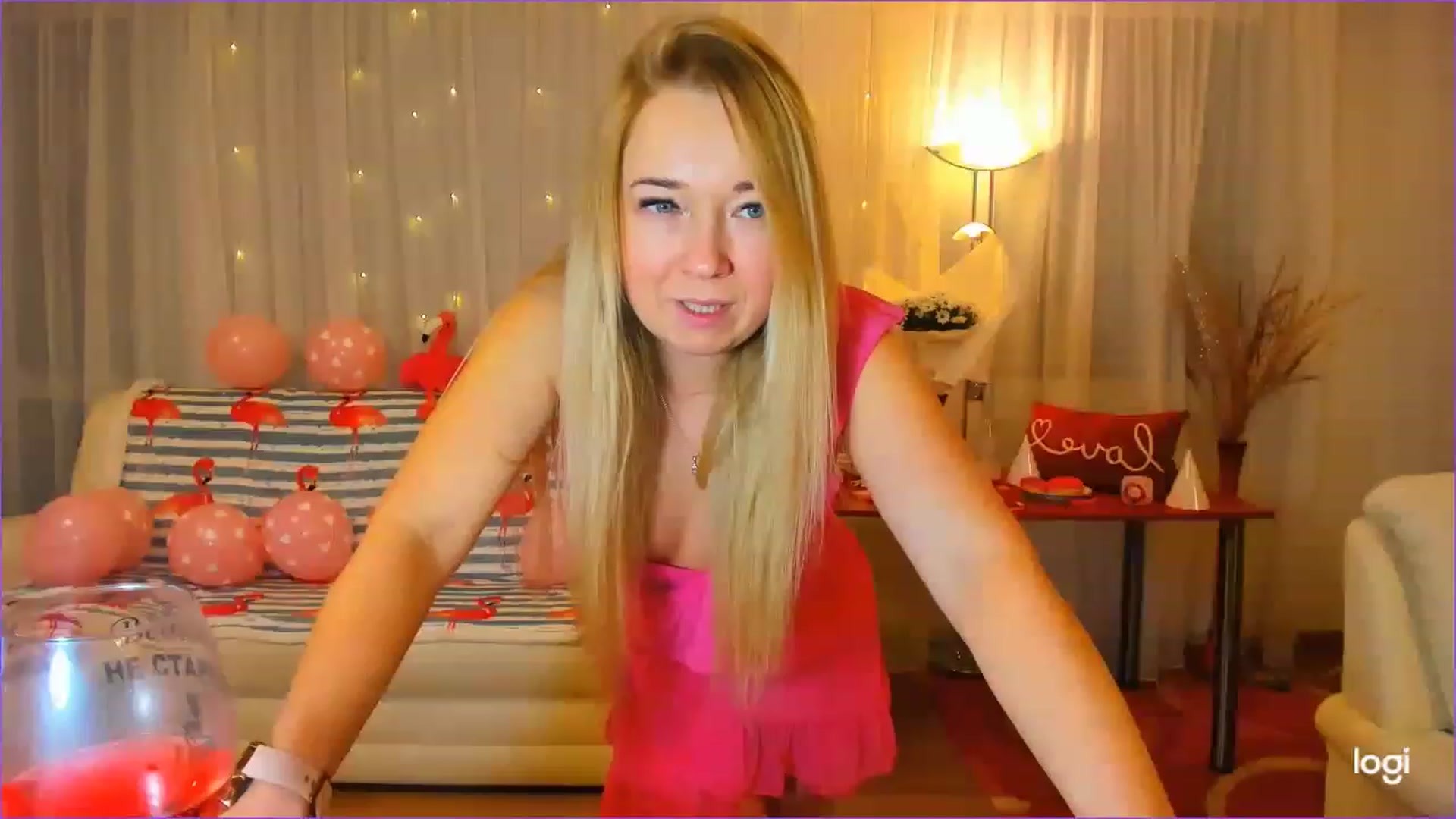Gallery image thumbnail from FlamingoBday's myfreecams stream on, 02/06/2023, 22:44 image 5 of 20
