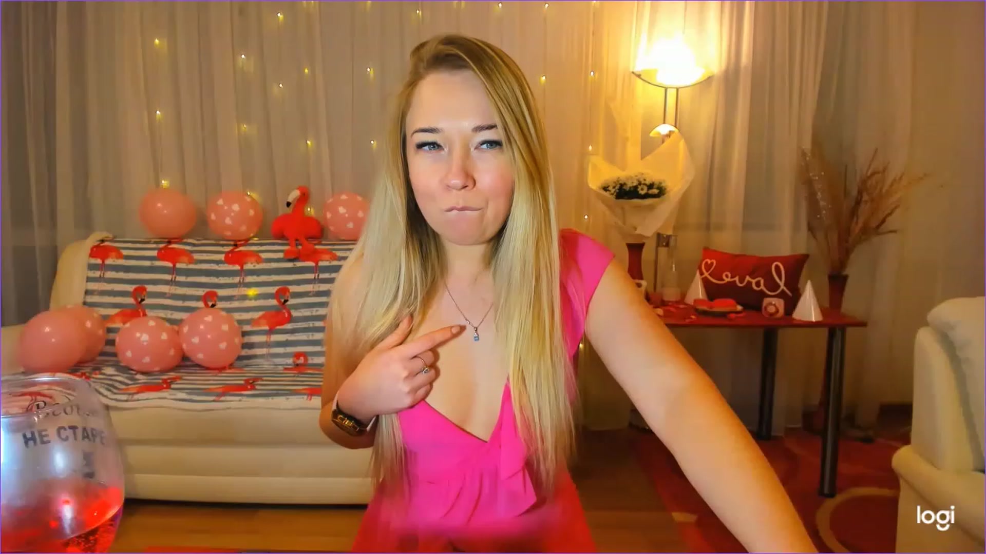 Gallery image thumbnail from FlamingoBday's myfreecams stream on, 02/06/2023, 22:44 image 1 of 20