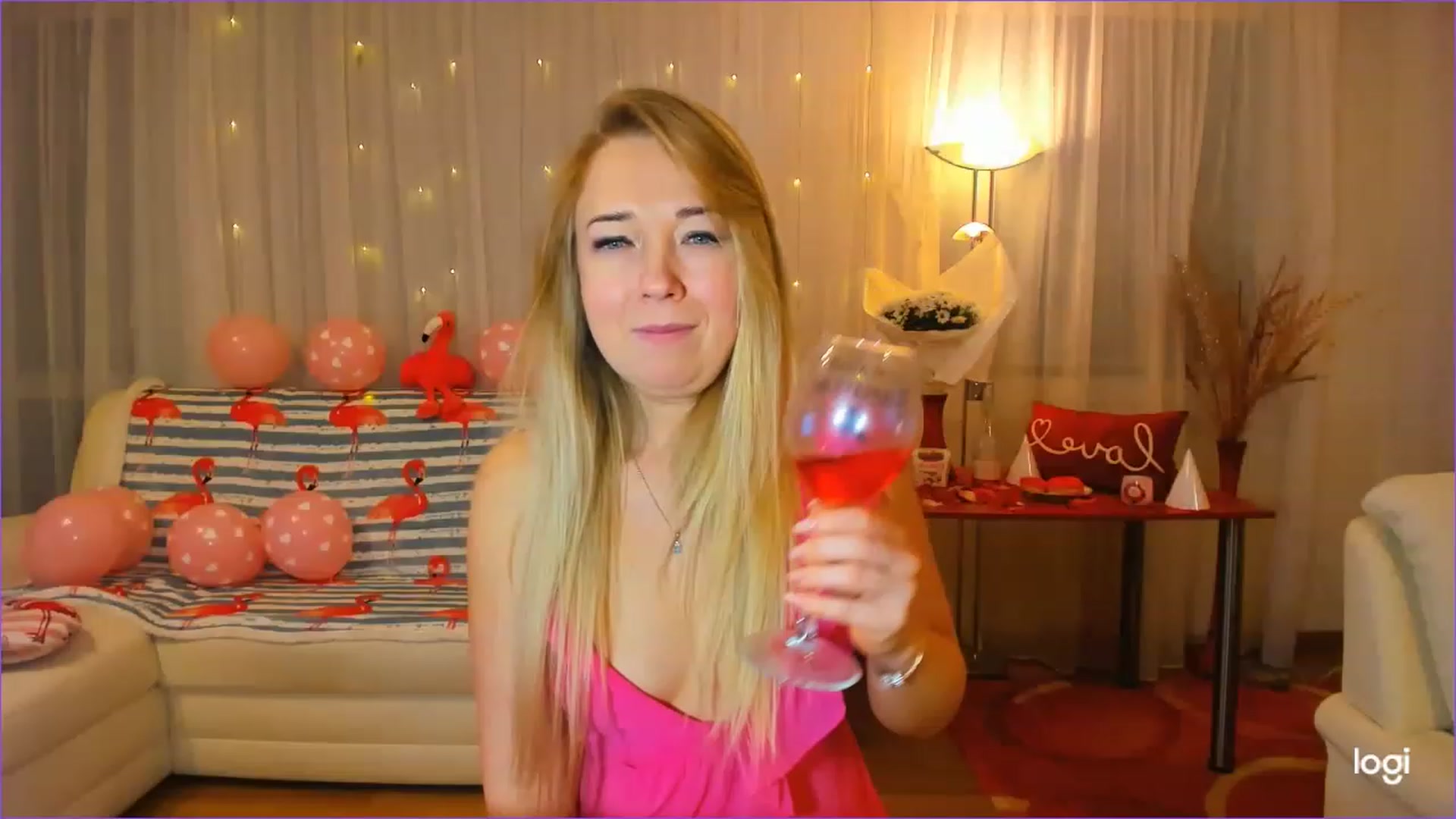 Gallery image thumbnail from FlamingoBday's myfreecams stream on, 02/06/2023, 22:44 image 15 of 20