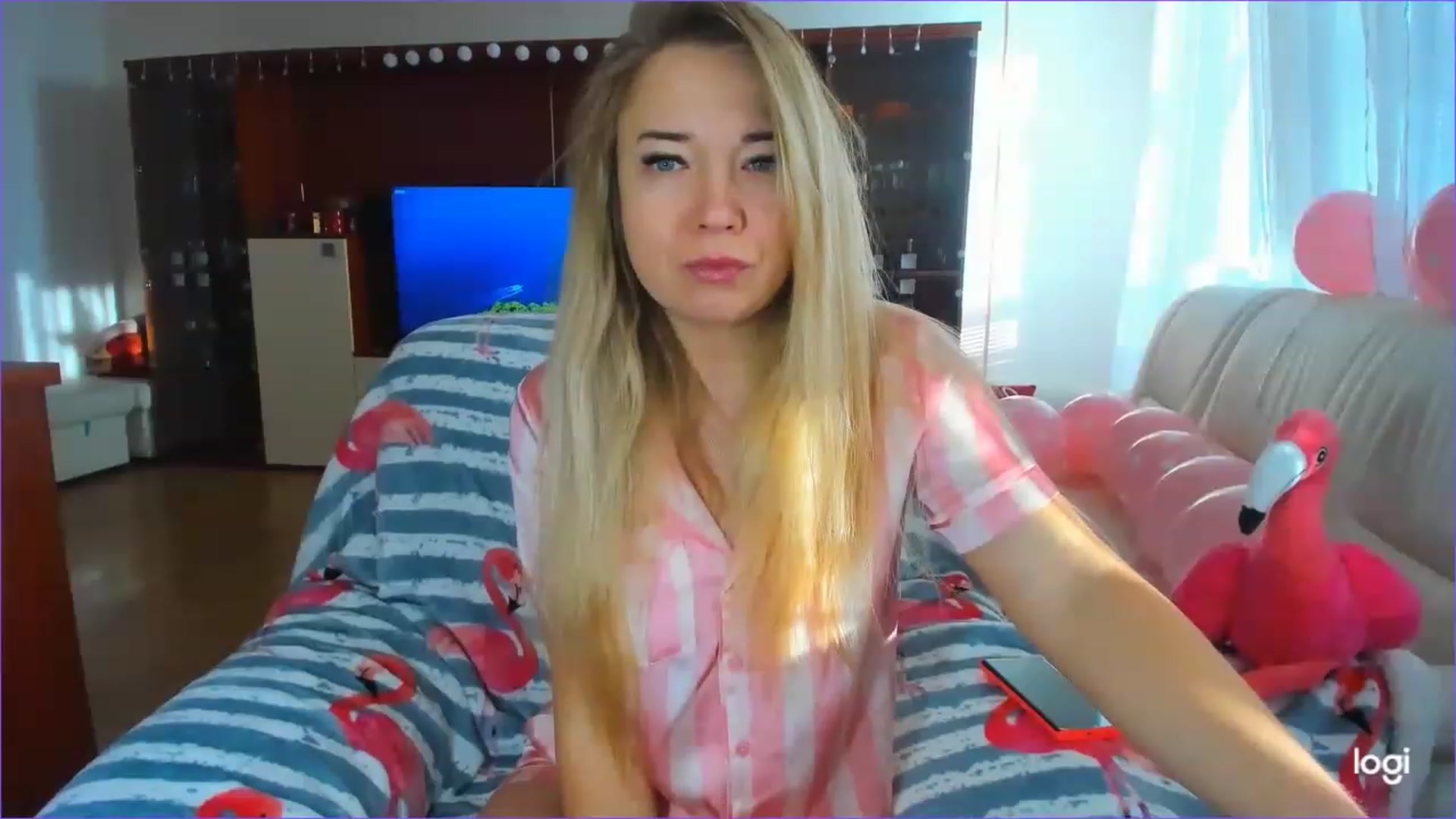 Gallery image thumbnail from FlamingoBday's myfreecams stream on, 02/07/2023, 07:52 image 17 of 20
