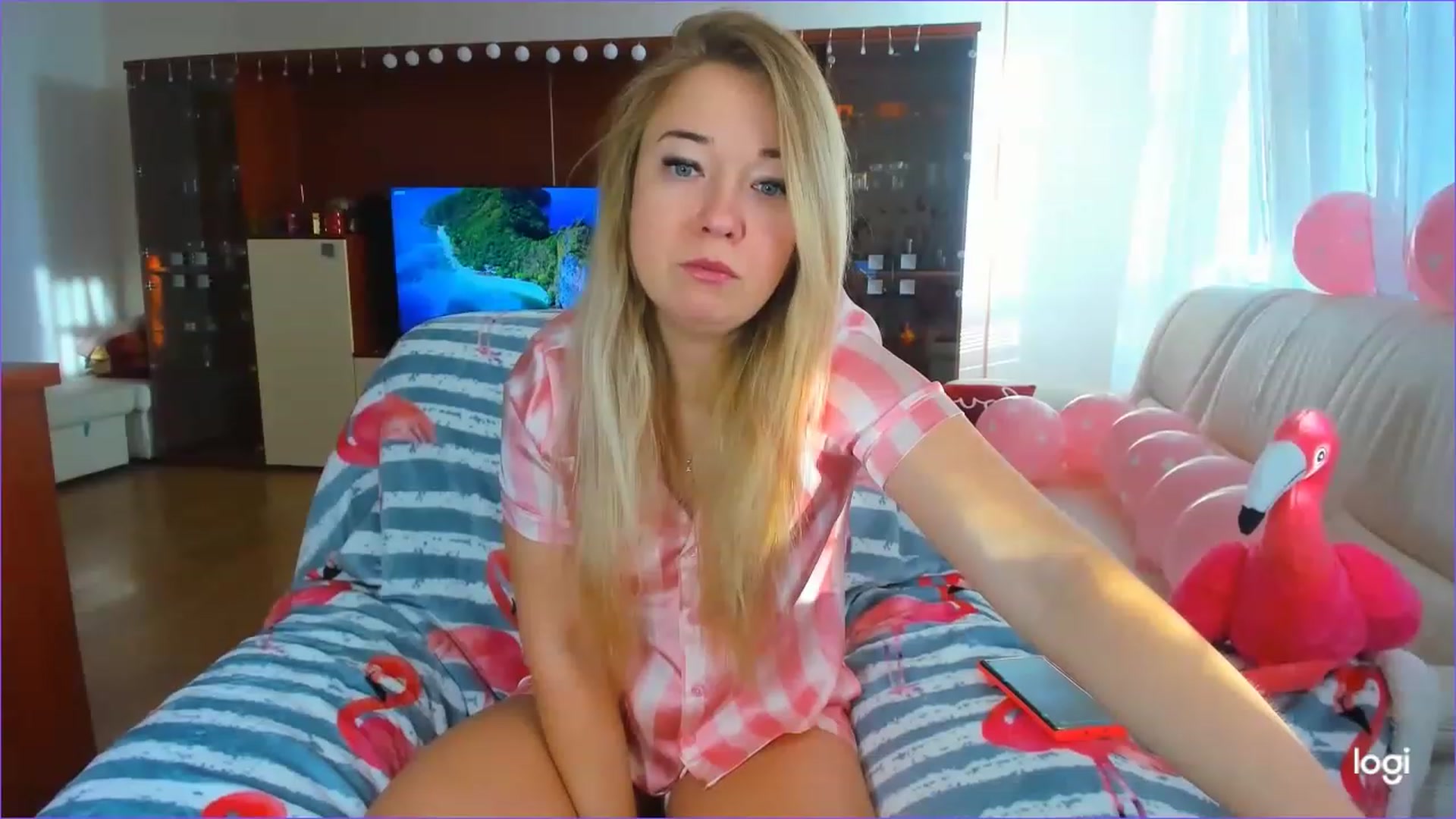 Gallery image thumbnail from FlamingoBday's myfreecams stream on, 02/07/2023, 07:52 image 15 of 20