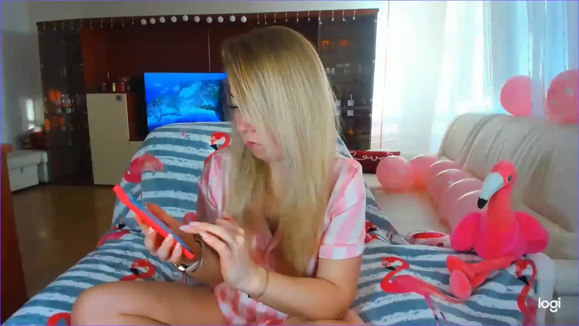 Gallery image thumbnail from FlamingoBday's myfreecams stream on, 02/07/2023, 07:52 image 9 of 20
