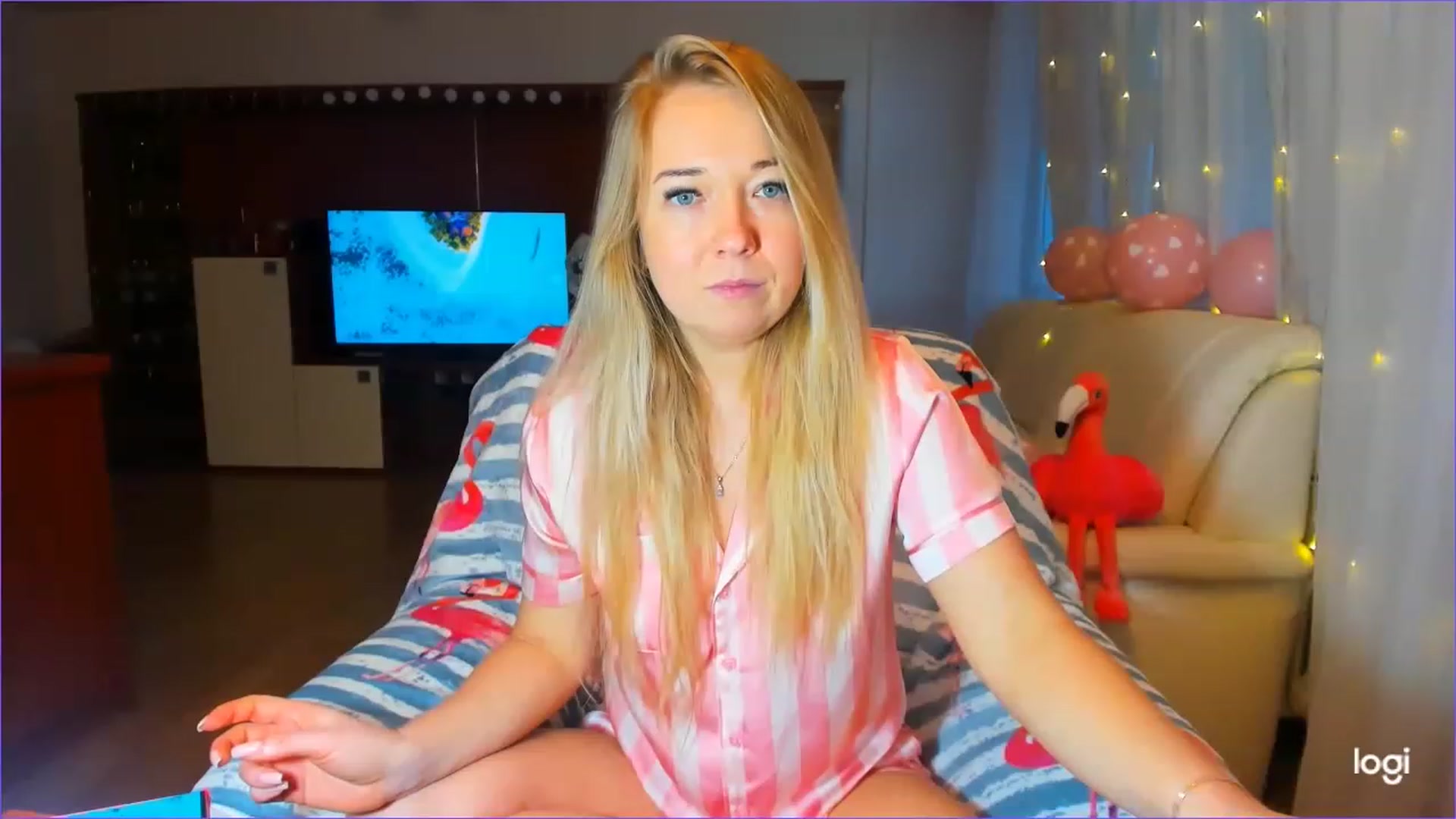 Gallery image thumbnail from FlamingoBday's myfreecams stream on, 02/07/2023, 16:03 image 19 of 20