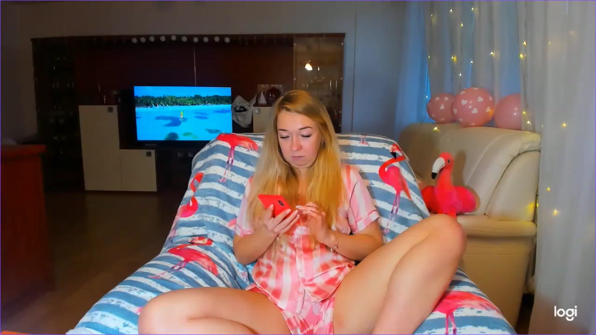 Gallery image thumbnail from FlamingoBday's myfreecams stream on, 02/07/2023, 16:03 image 18 of 20