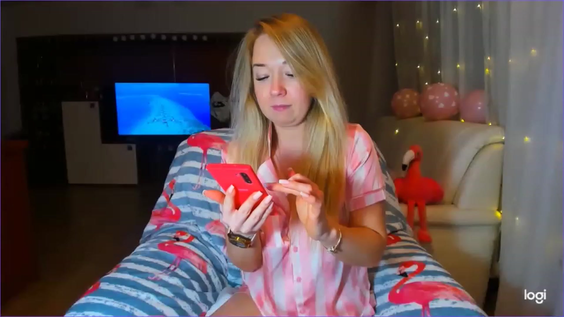 Gallery image thumbnail from FlamingoBday's myfreecams stream on, 02/07/2023, 17:04 image 11 of 20