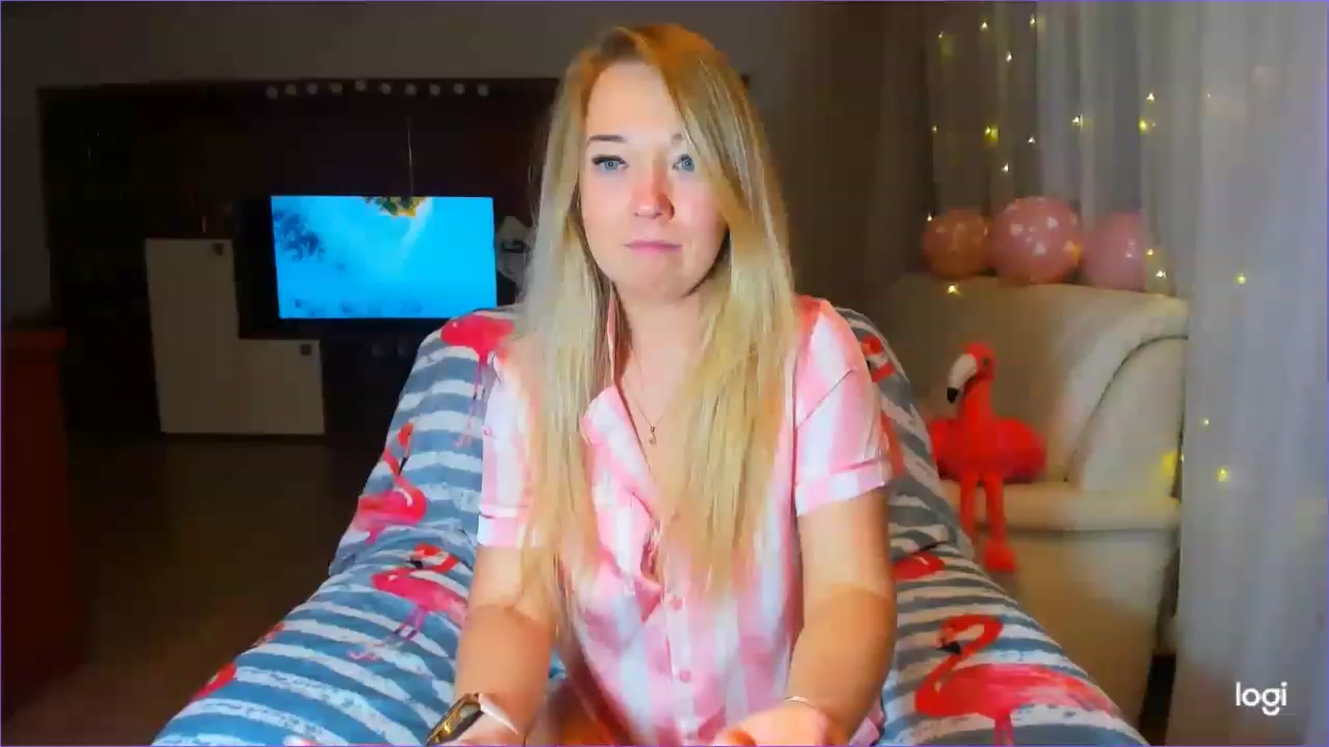Gallery image thumbnail from FlamingoBday's myfreecams stream on, 02/07/2023, 17:04 image 12 of 20