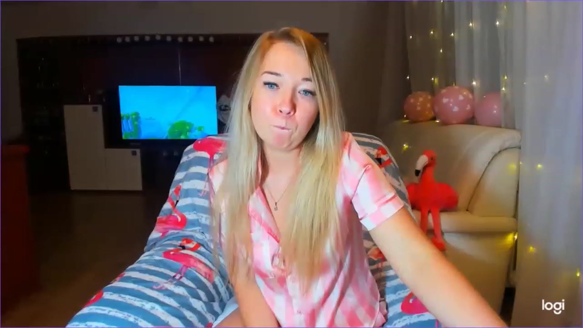 Gallery image thumbnail from FlamingoBday's myfreecams stream on, 02/07/2023, 17:04 image 10 of 20