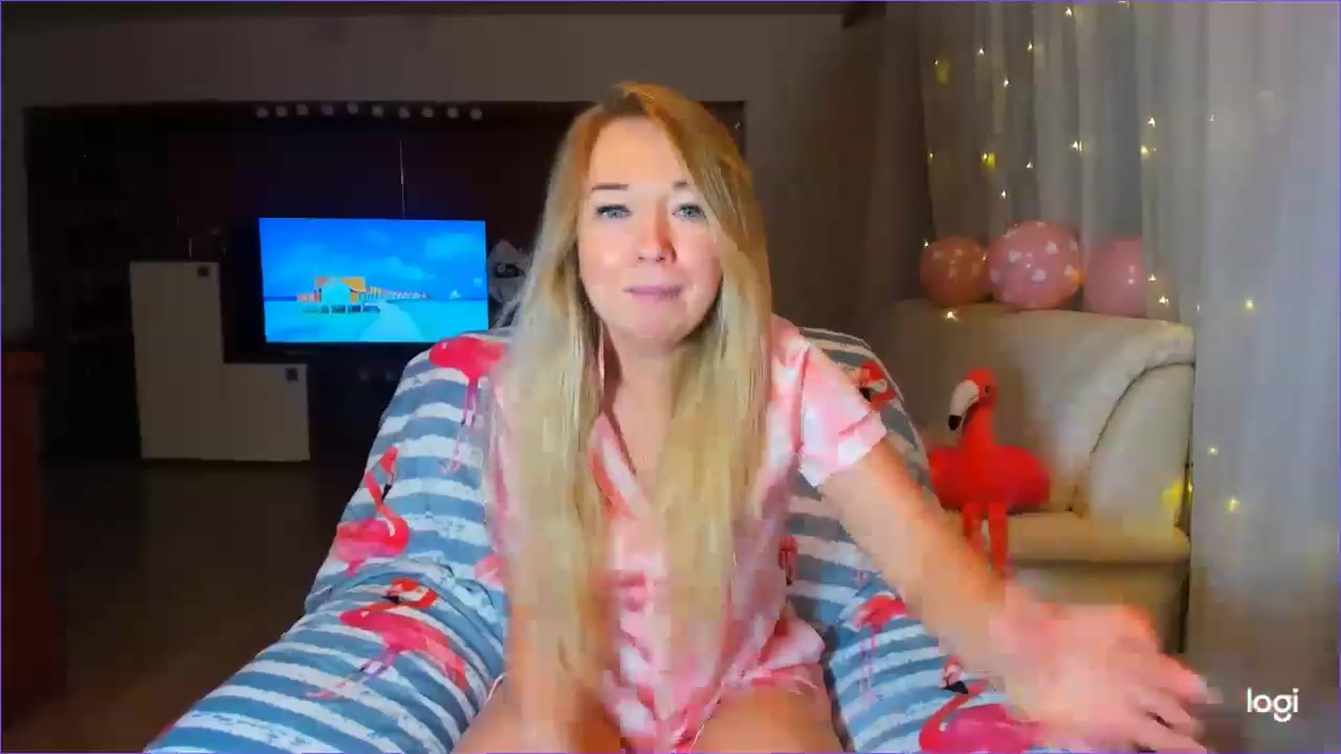 Gallery image thumbnail from FlamingoBday's myfreecams stream on, 02/07/2023, 17:04 image 2 of 20