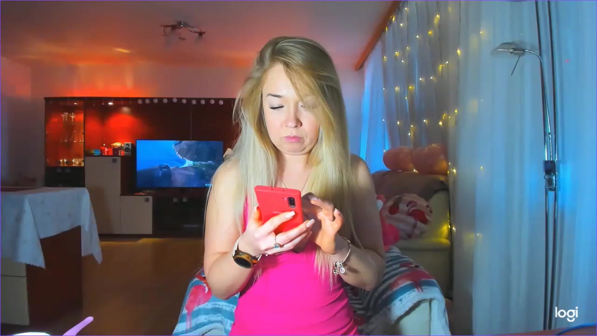 Gallery image thumbnail from FlamingoBday's myfreecams stream on, 02/10/2023, 15:43 image 20 of 20