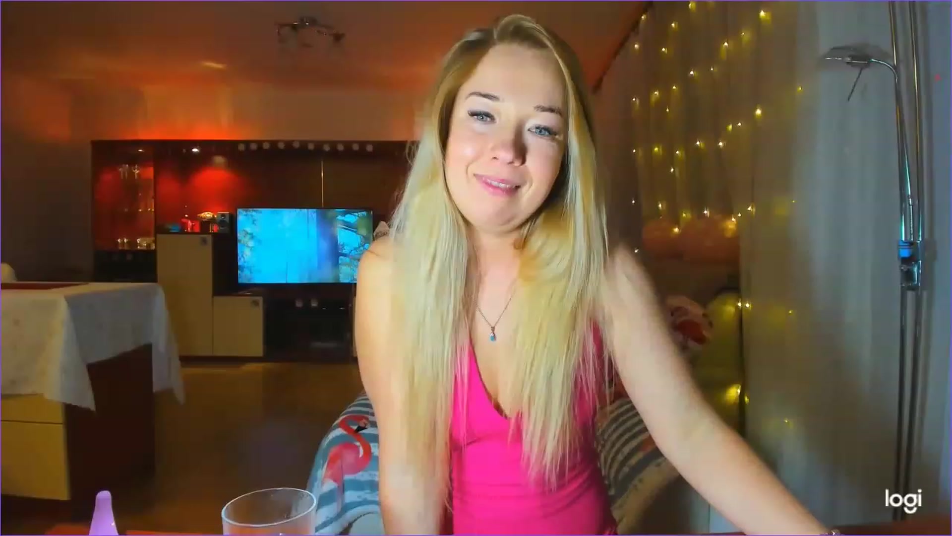 Gallery image thumbnail from FlamingoBday's myfreecams stream on, 02/10/2023, 16:30 image 20 of 20