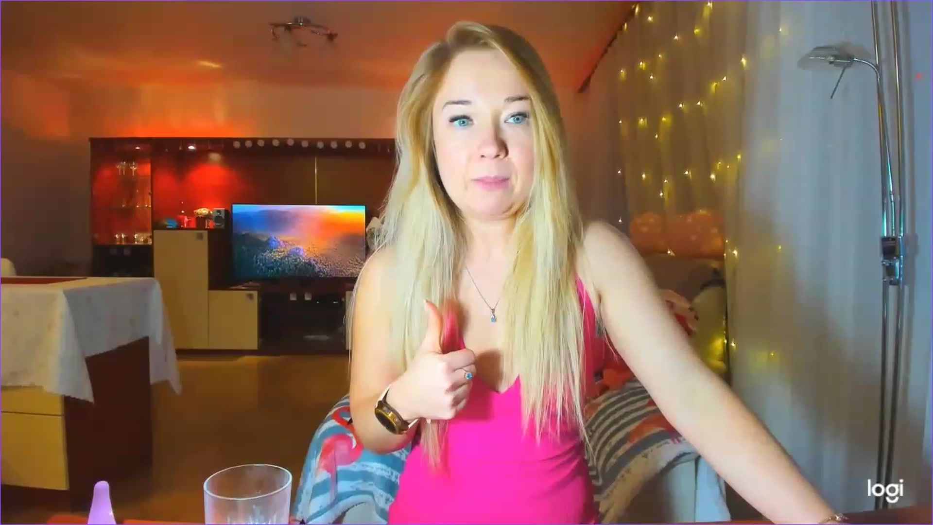 Gallery image thumbnail from FlamingoBday's myfreecams stream on, 02/10/2023, 16:30 image 15 of 20