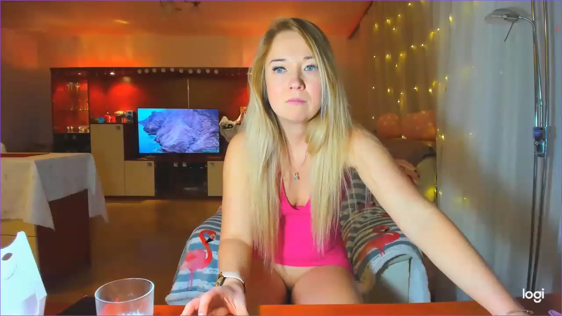 Gallery image thumbnail from FlamingoBday's myfreecams stream on, 02/10/2023, 18:51 image 8 of 20