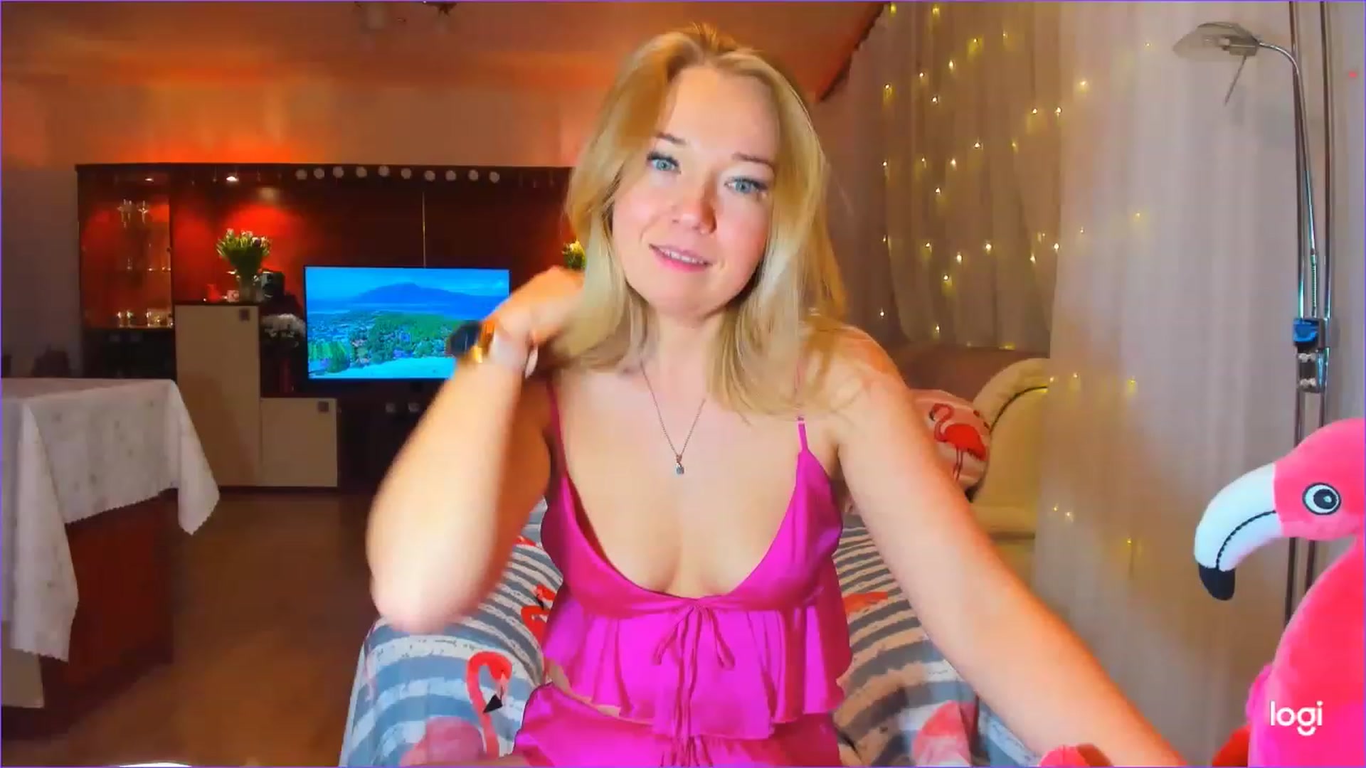Gallery image thumbnail from FlamingoBday's myfreecams stream on, 02/16/2023, 01:04 image 3 of 20
