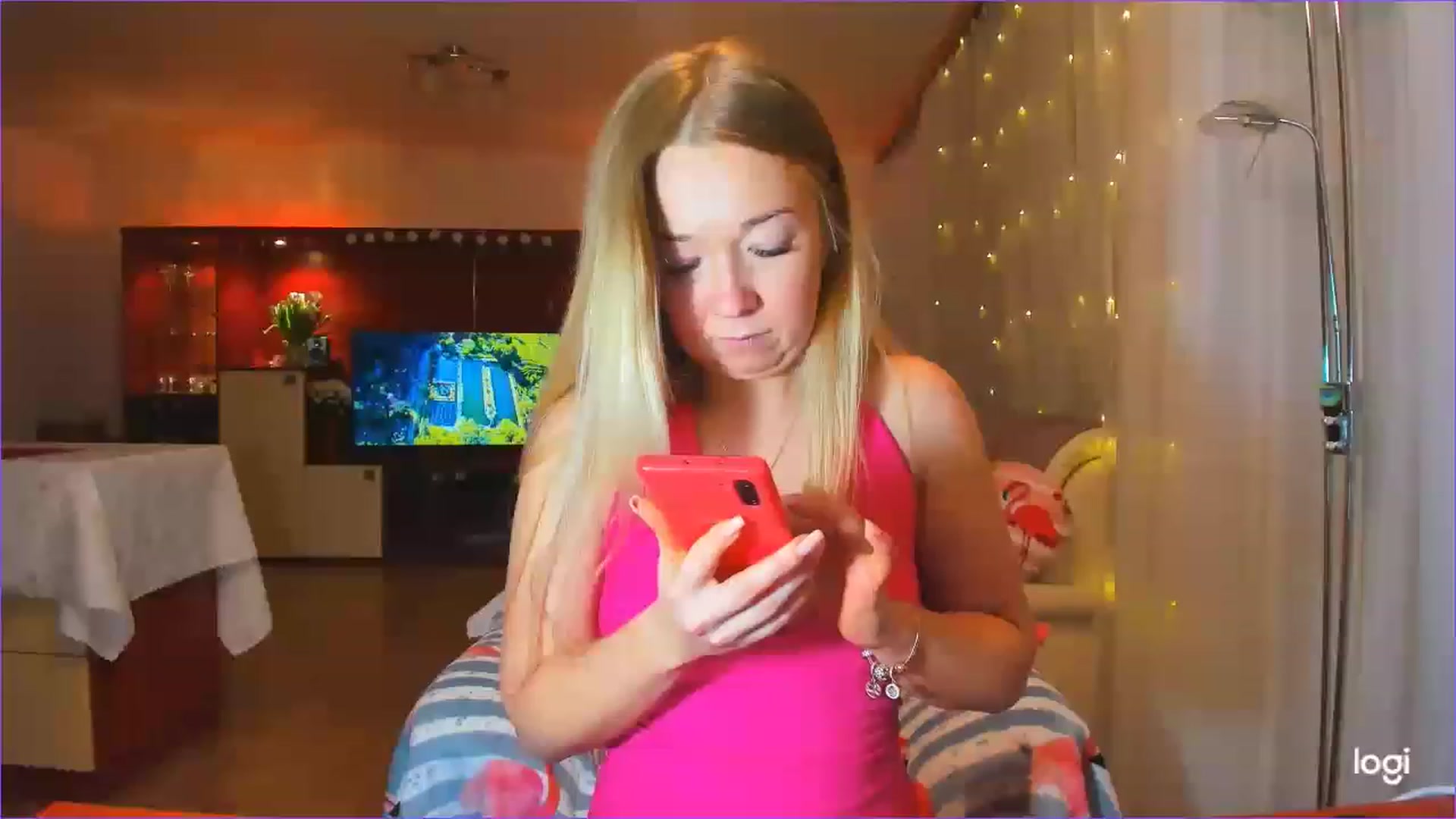 Gallery image thumbnail from FlamingoBday's myfreecams stream on, 02/17/2023, 22:48 image 17 of 20