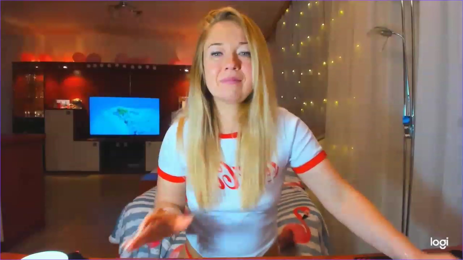 Gallery image thumbnail from FlamingoBday's myfreecams stream on, 02/20/2023, 21:24 image 18 of 20