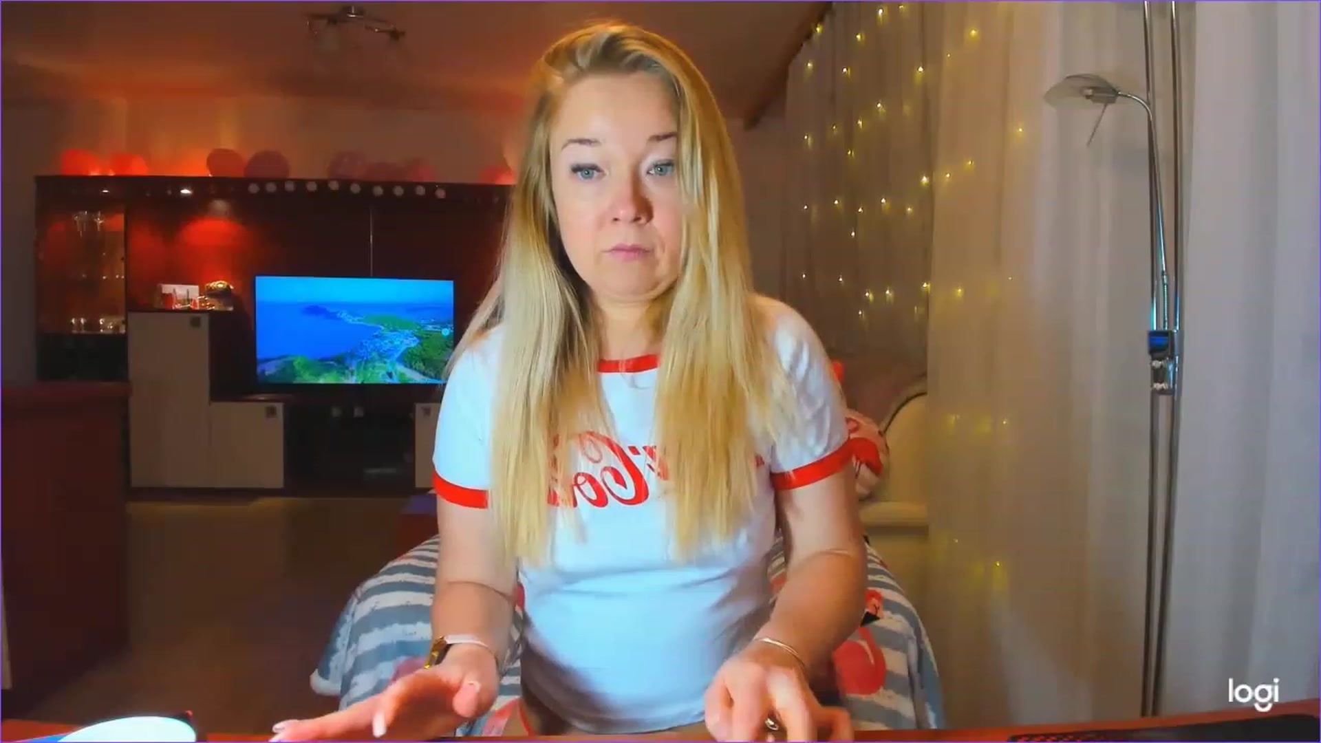 Gallery image thumbnail from FlamingoBday's myfreecams stream on, 02/20/2023, 21:24 image 19 of 20