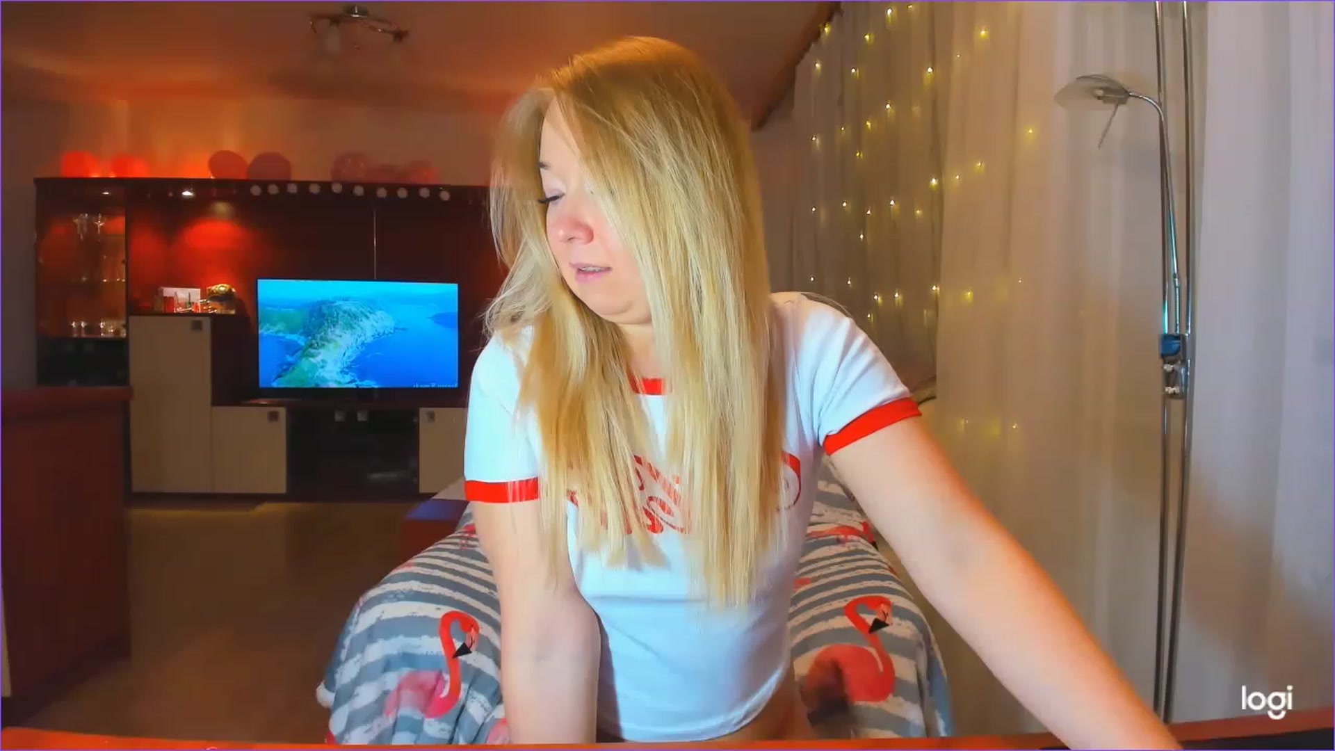 Gallery image thumbnail from FlamingoBday's myfreecams stream on, 02/20/2023, 22:23 image 6 of 20