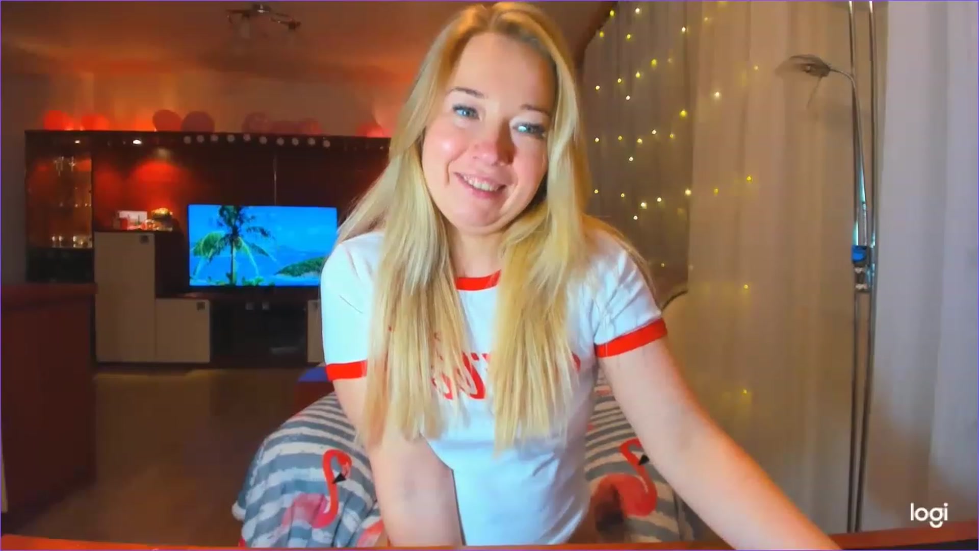 Gallery image thumbnail from FlamingoBday's myfreecams stream on, 02/20/2023, 22:23 image 13 of 20