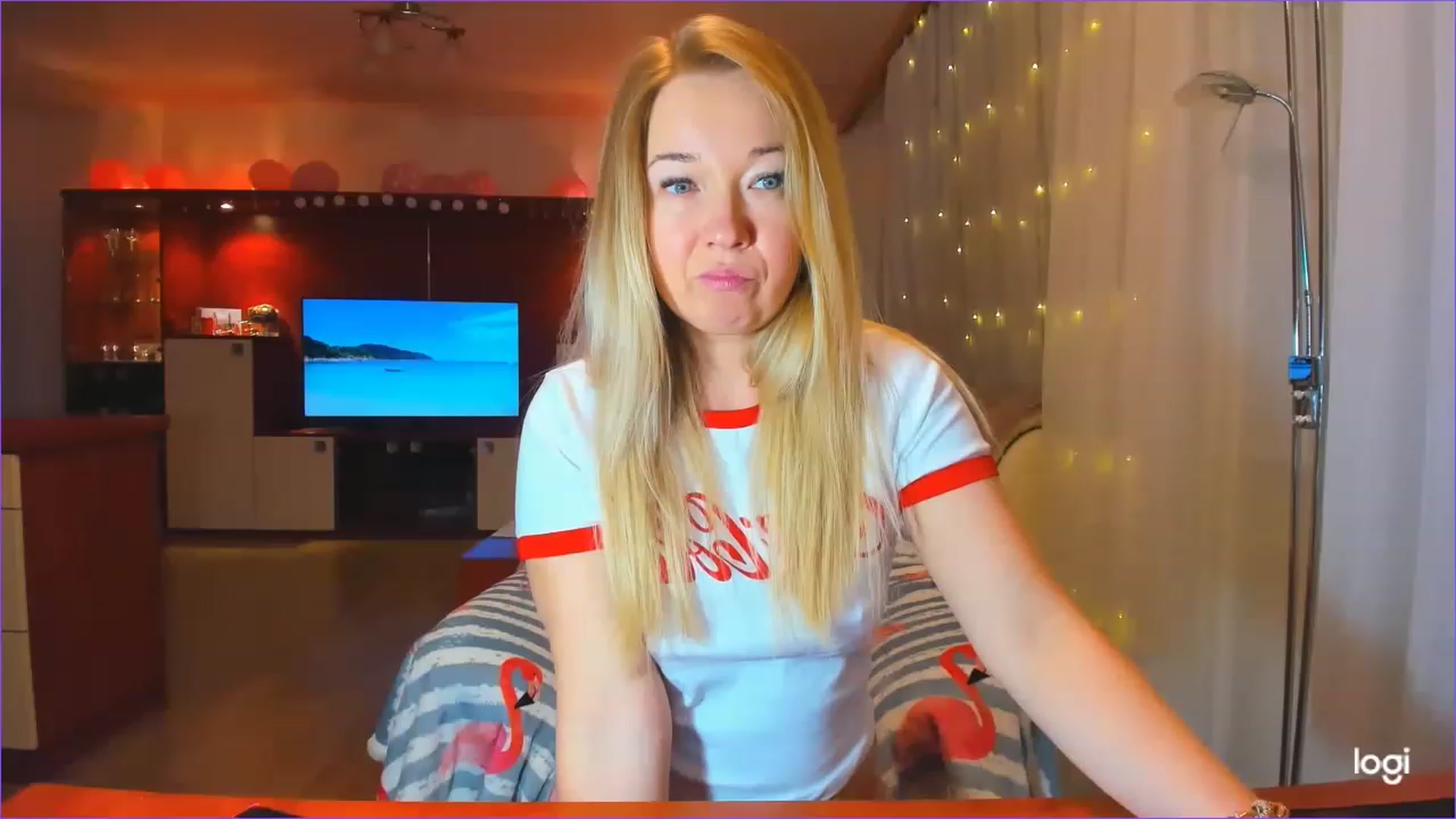 Gallery image thumbnail from FlamingoBday's myfreecams stream on, 02/20/2023, 22:23 image 19 of 20
