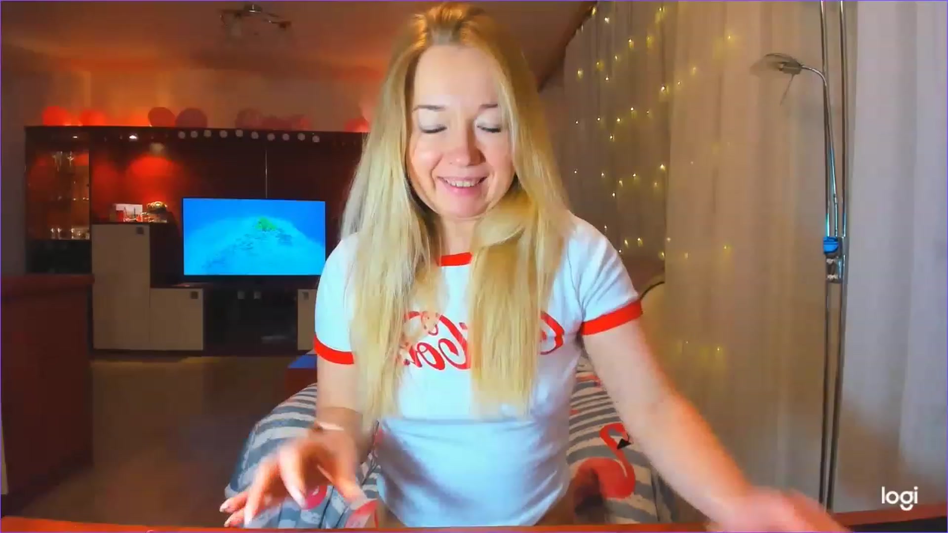 Gallery image thumbnail from FlamingoBday's myfreecams stream on, 02/20/2023, 22:23 image 10 of 20