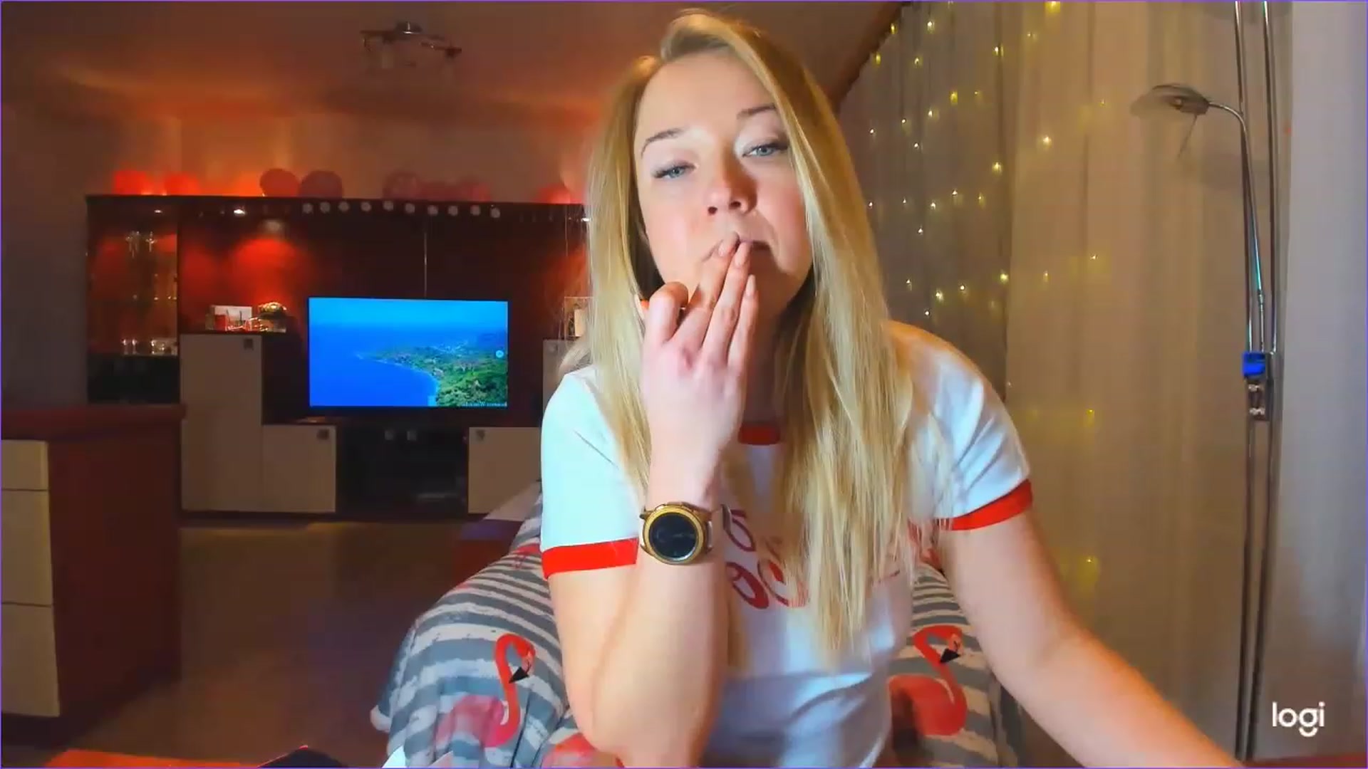 Gallery image thumbnail from FlamingoBday's myfreecams stream on, 02/20/2023, 23:10 image 10 of 20
