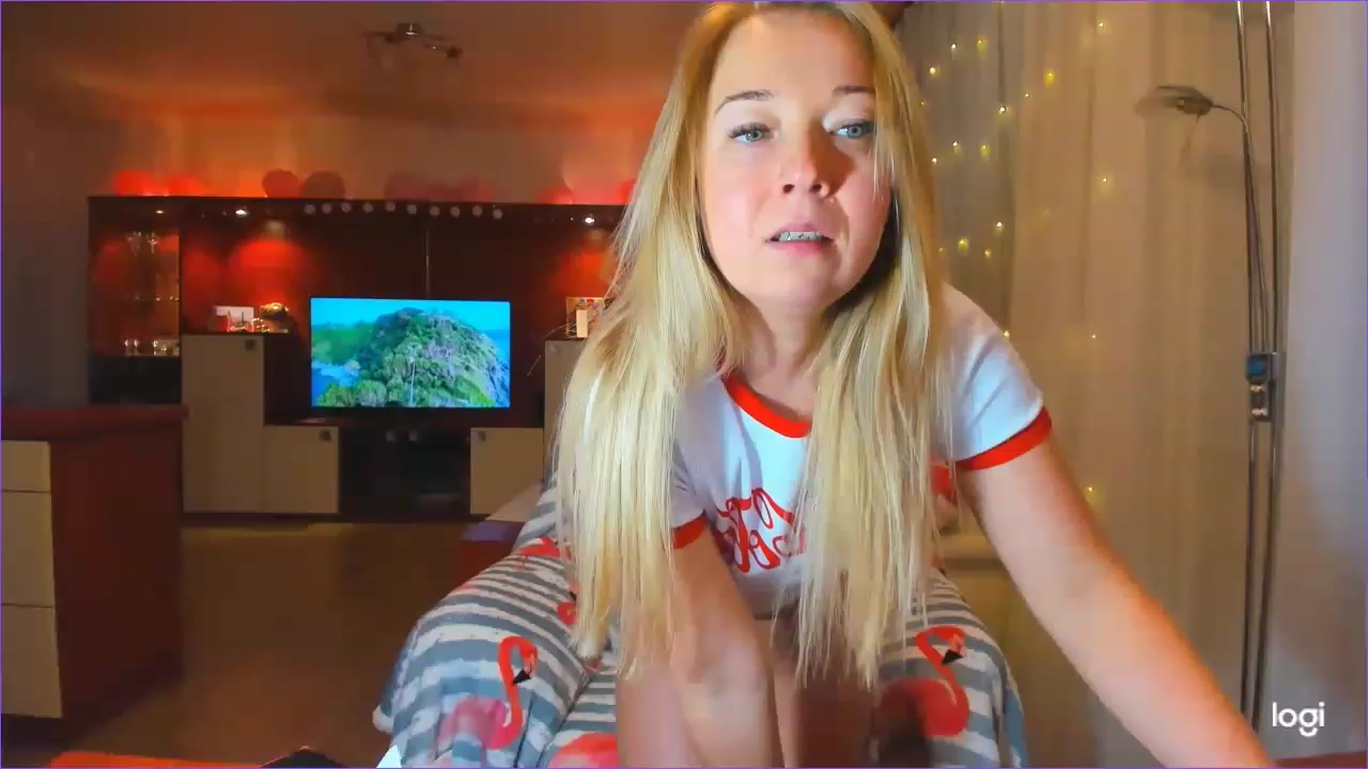 Gallery image thumbnail from FlamingoBday's myfreecams stream on, 02/20/2023, 23:10 image 17 of 20