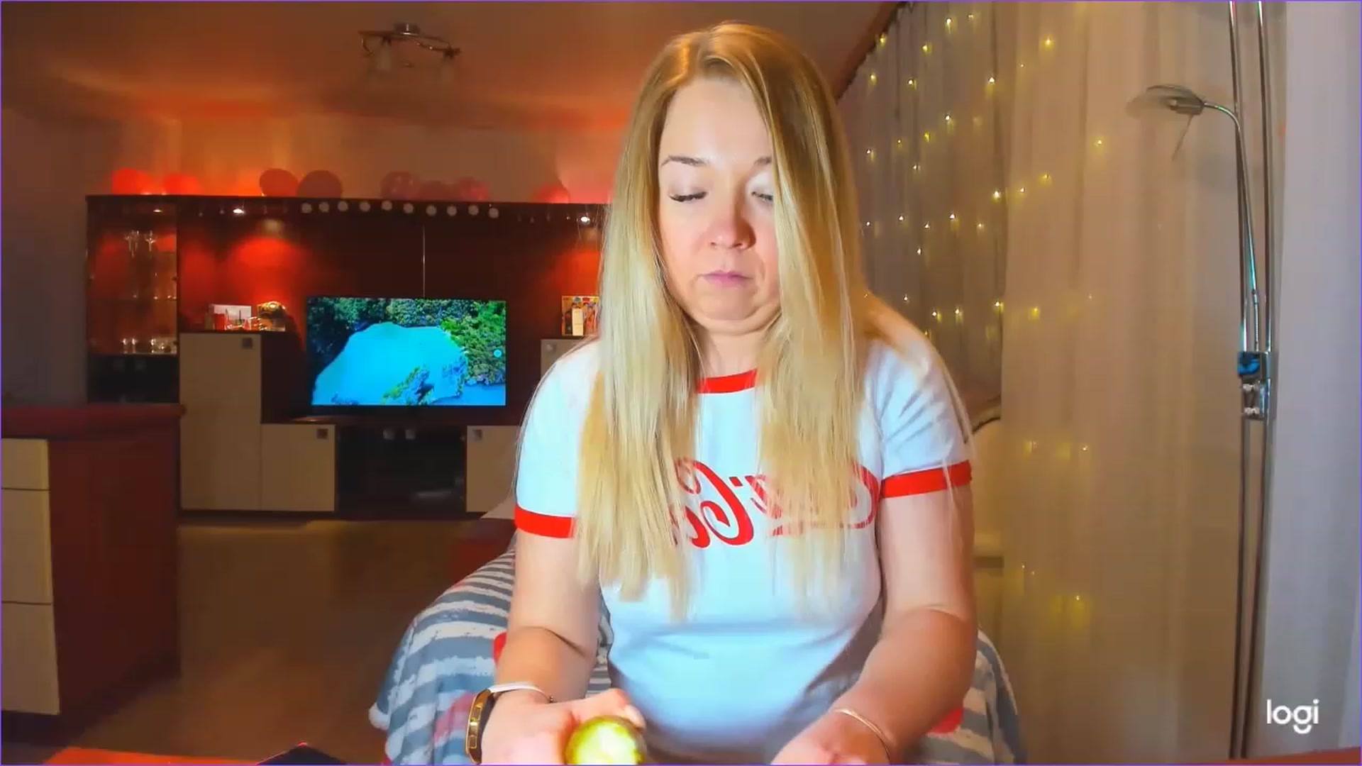 Gallery image thumbnail from FlamingoBday's myfreecams stream on, 02/20/2023, 23:10 image 4 of 20