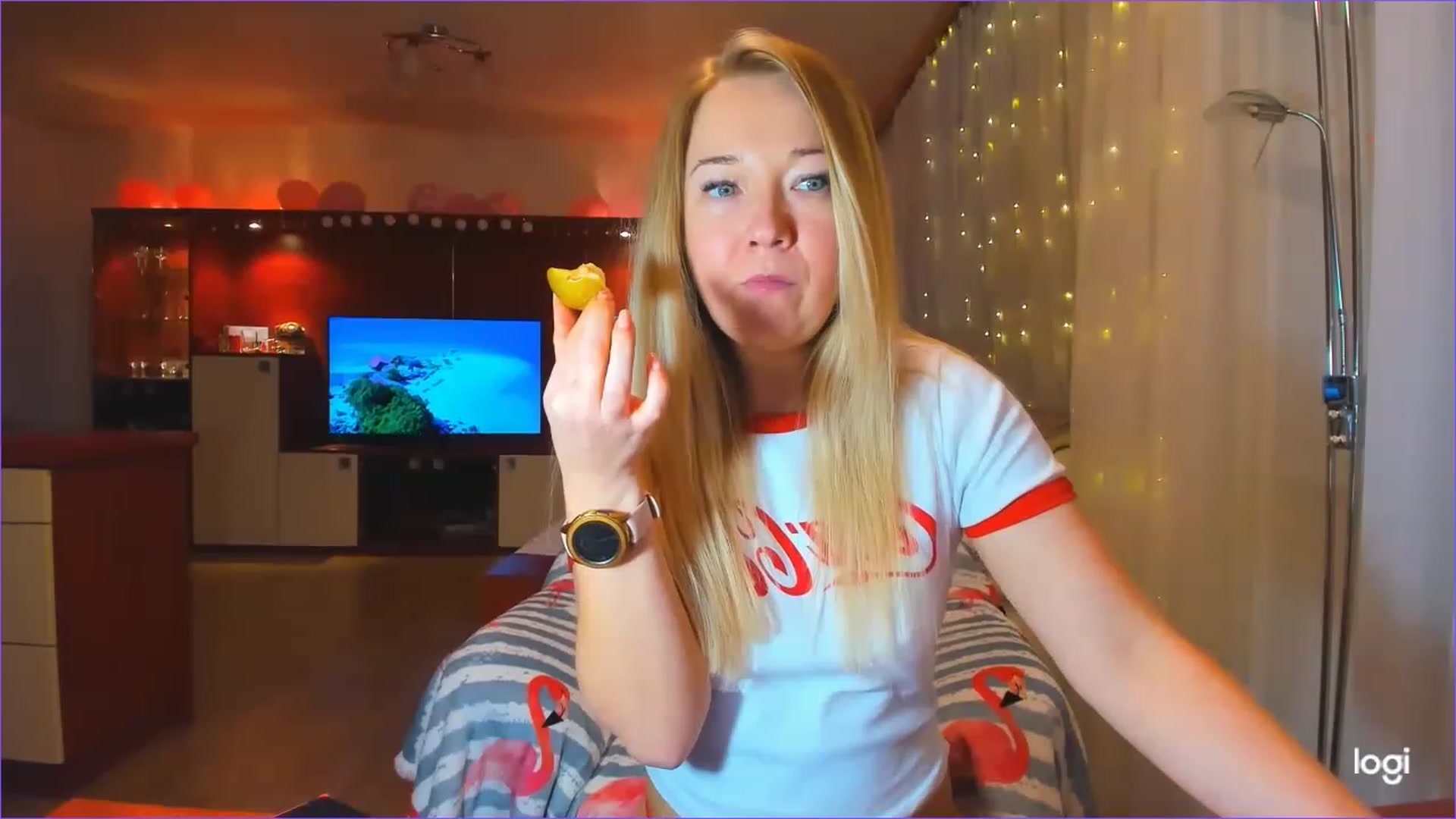 Gallery image thumbnail from FlamingoBday's myfreecams stream on, 02/20/2023, 23:10 image 7 of 20