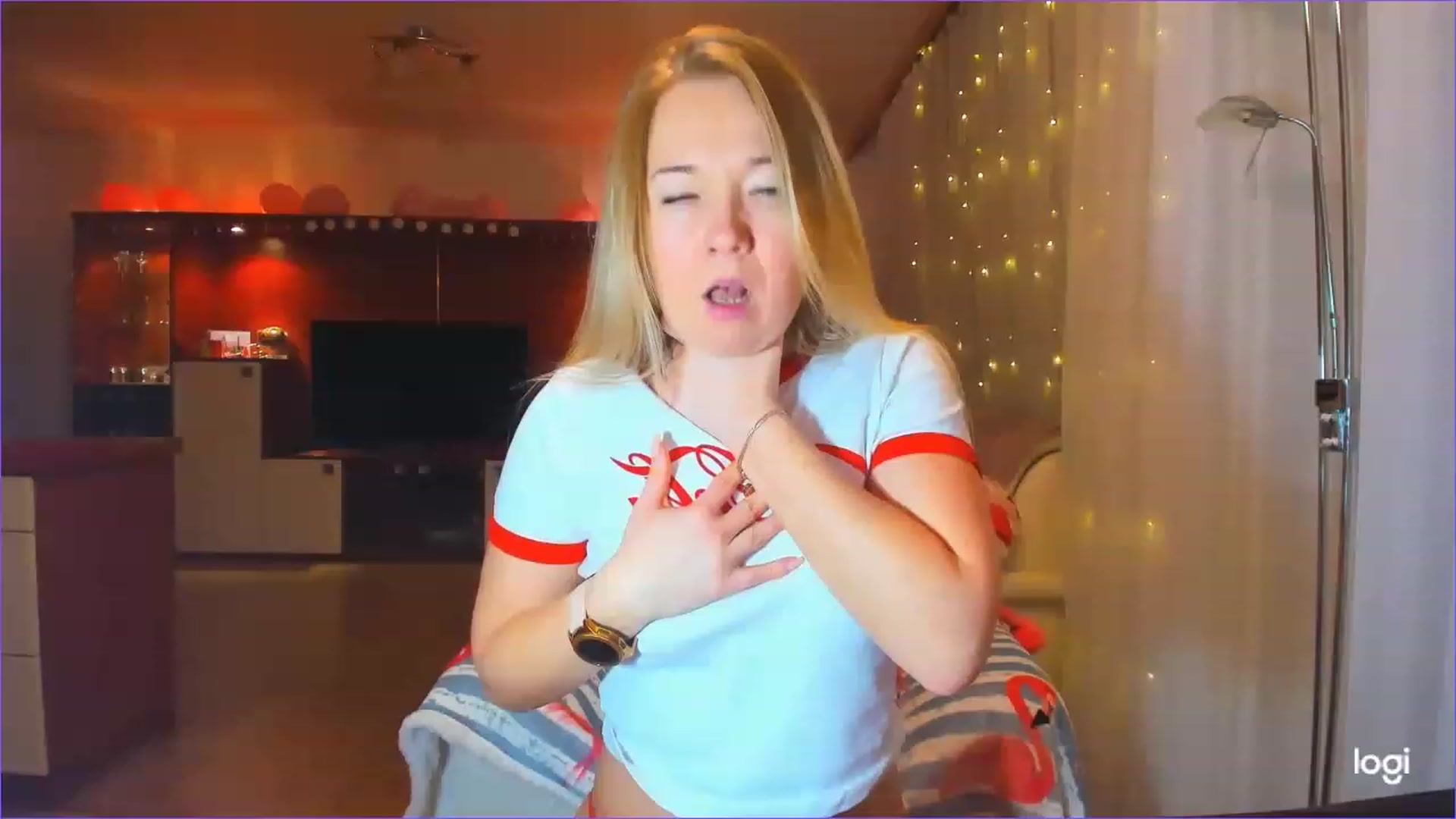Gallery image thumbnail from FlamingoBday's myfreecams stream on, 02/21/2023, 03:32 image 4 of 20