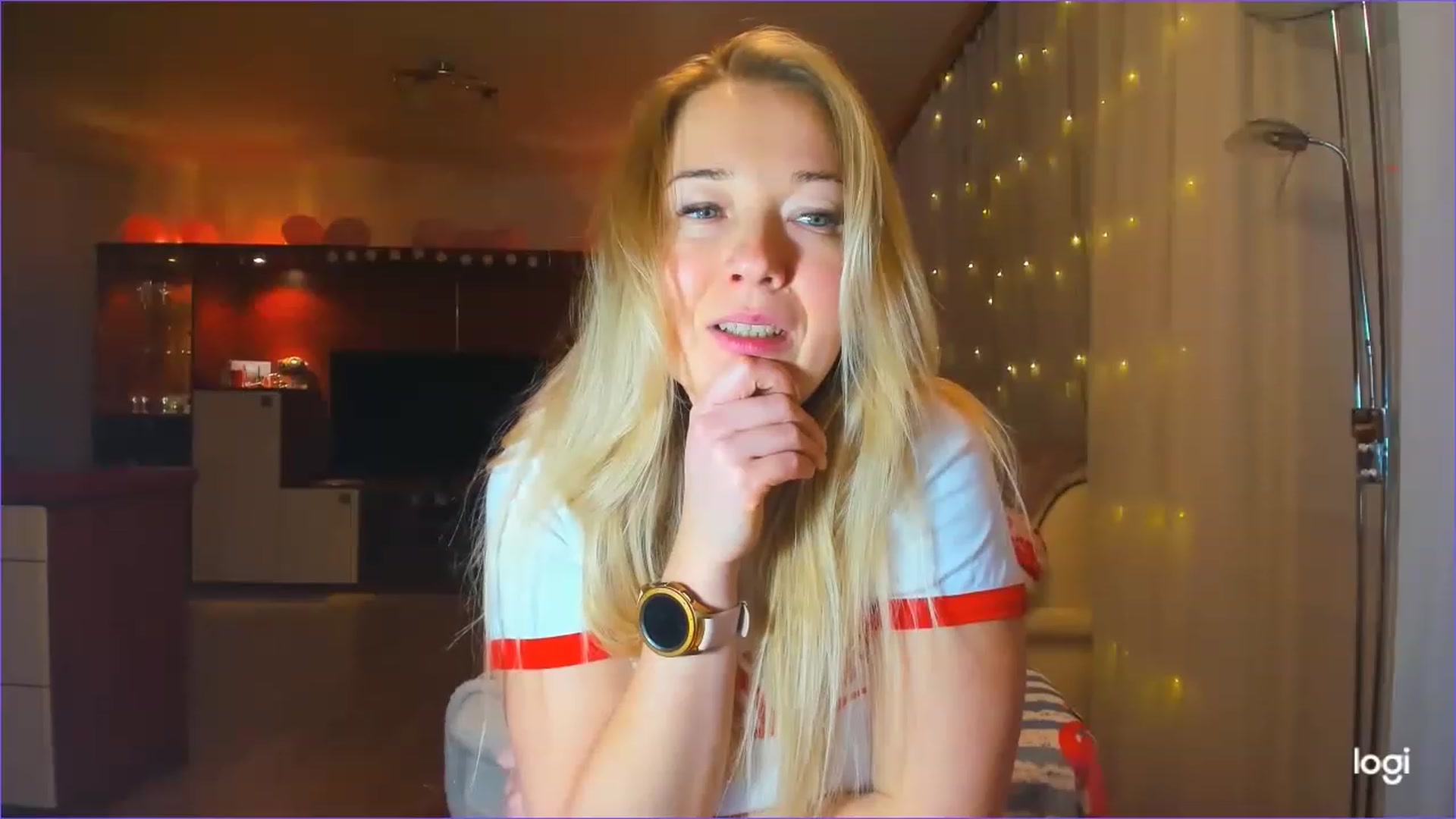 Gallery image thumbnail from FlamingoBday's myfreecams stream on, 02/21/2023, 03:32 image 19 of 20