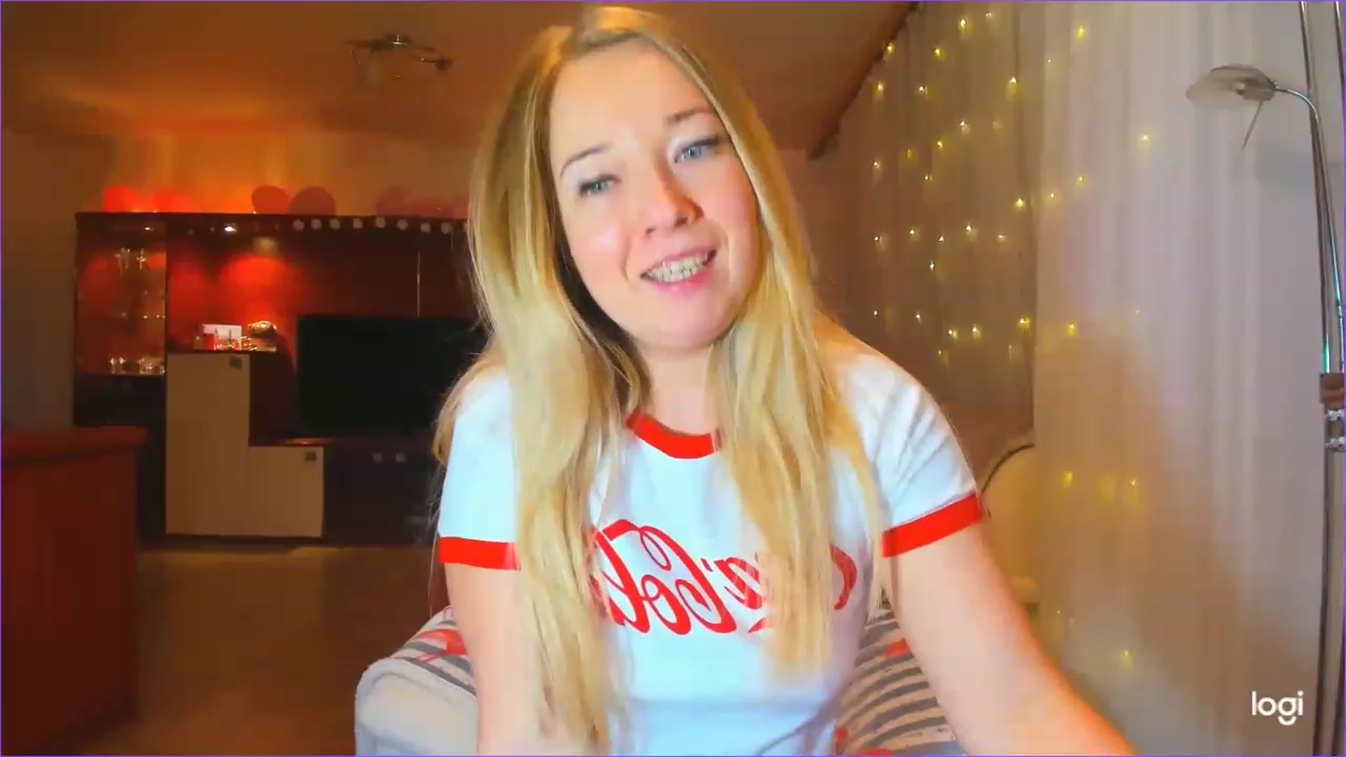 Gallery image thumbnail from FlamingoBday's myfreecams stream on, 02/21/2023, 03:32 image 17 of 20