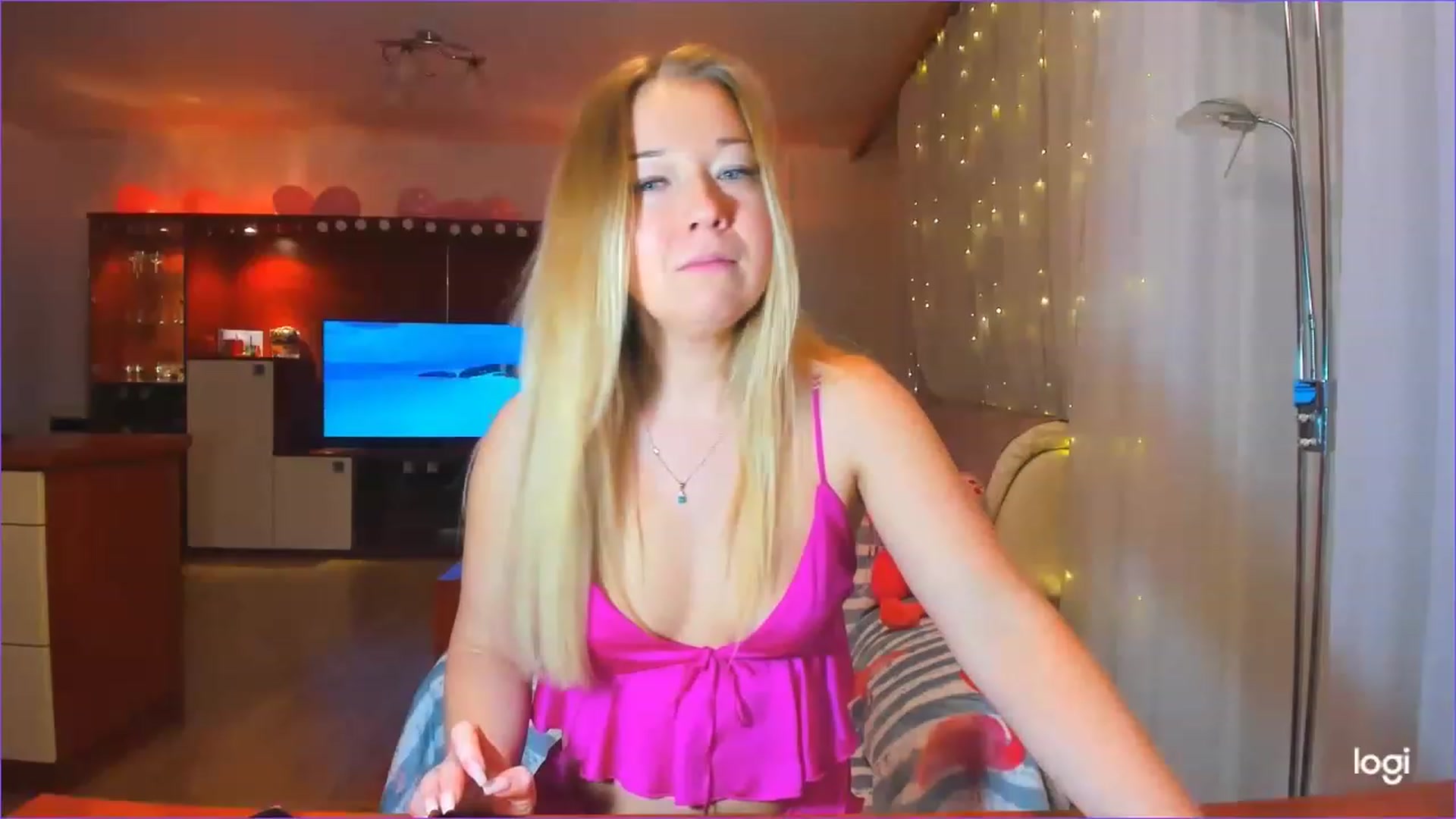 Gallery image thumbnail from FlamingoBday's myfreecams stream on, 02/23/2023, 21:05 image 1 of 20