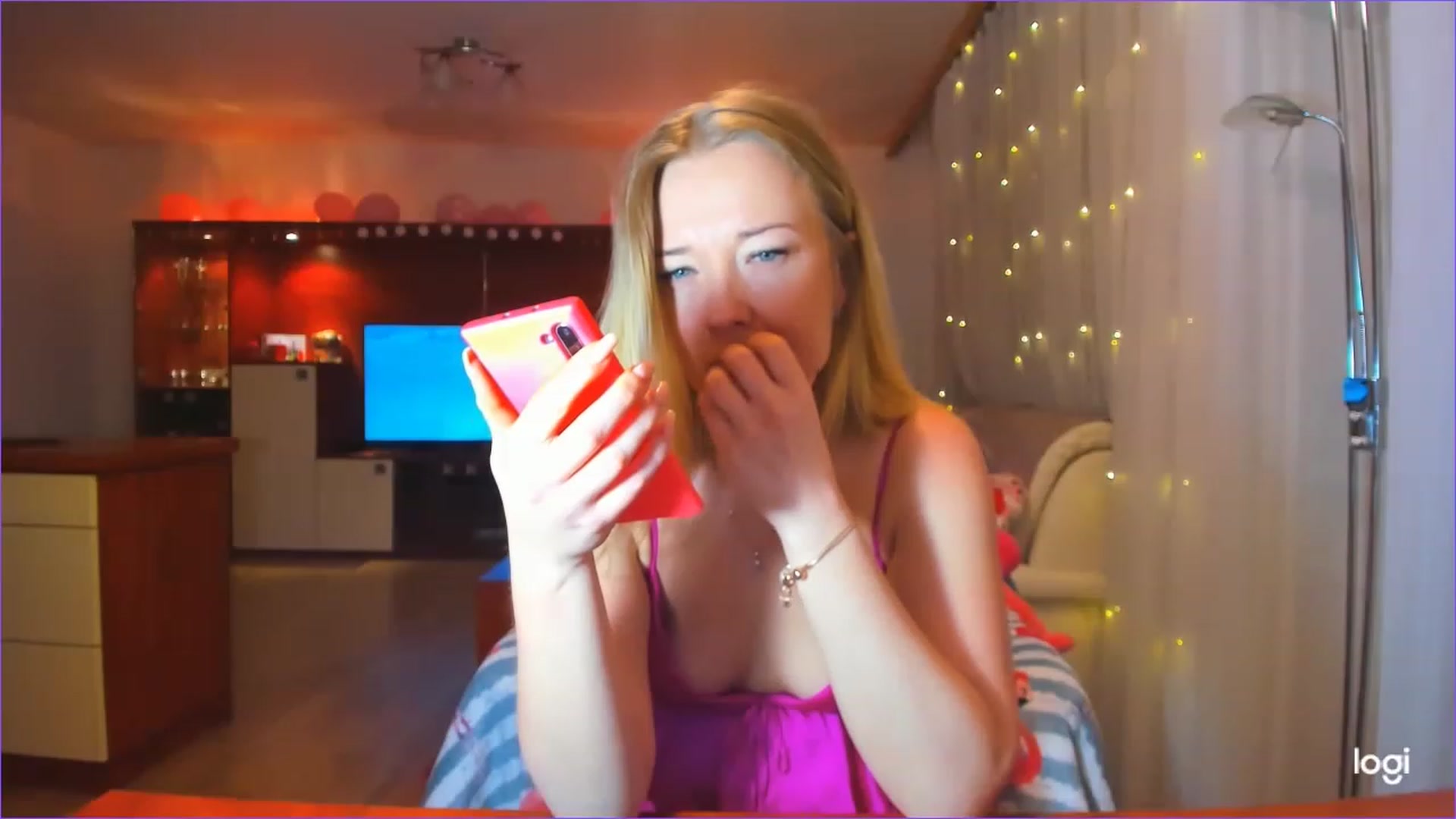 Gallery image thumbnail from FlamingoBday's myfreecams stream on, 02/23/2023, 22:53 image 17 of 20