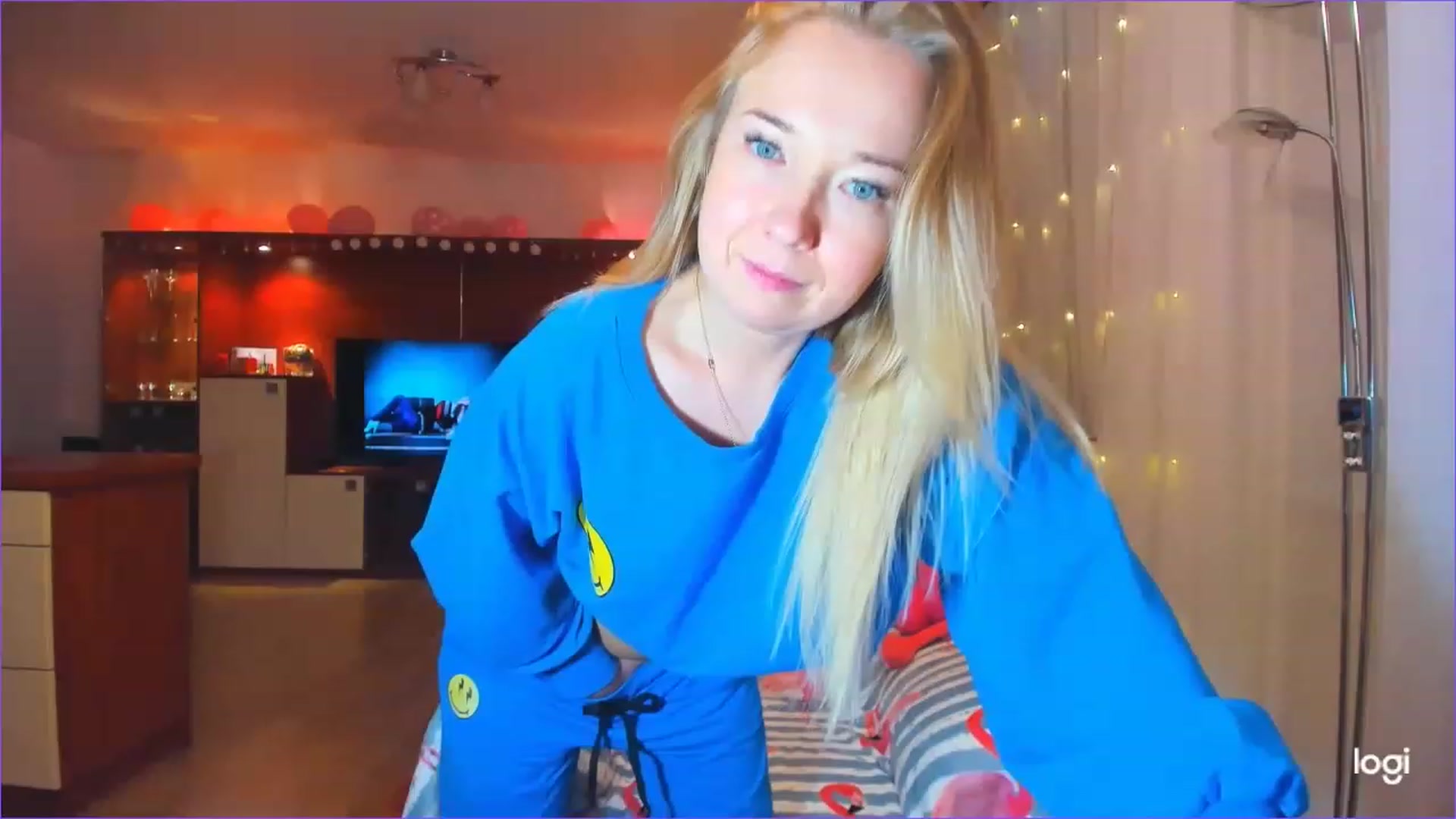 Gallery image thumbnail from FlamingoBday's myfreecams stream on, 02/24/2023, 24:45 image 4 of 20