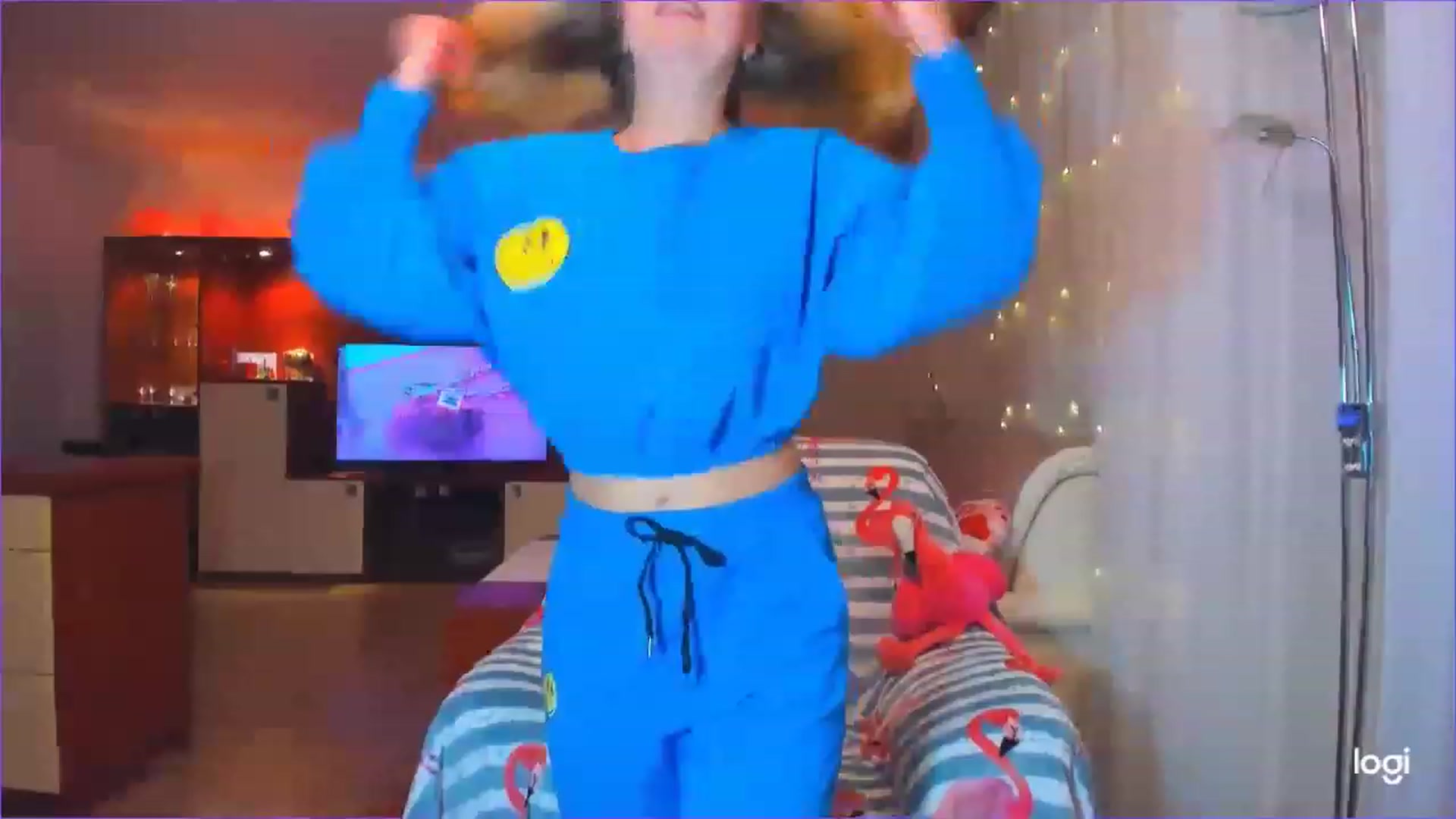 Gallery image thumbnail from FlamingoBday's myfreecams stream on, 02/24/2023, 24:45 image 1 of 20