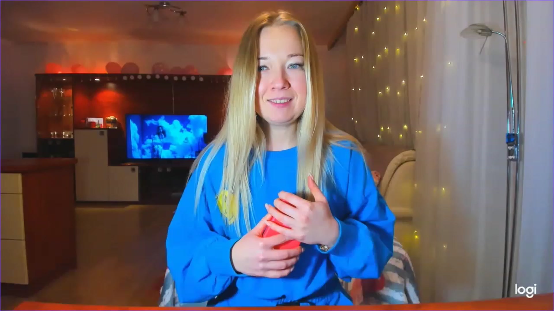 Gallery image thumbnail from FlamingoBday's myfreecams stream on, 02/24/2023, 01:53 image 20 of 20