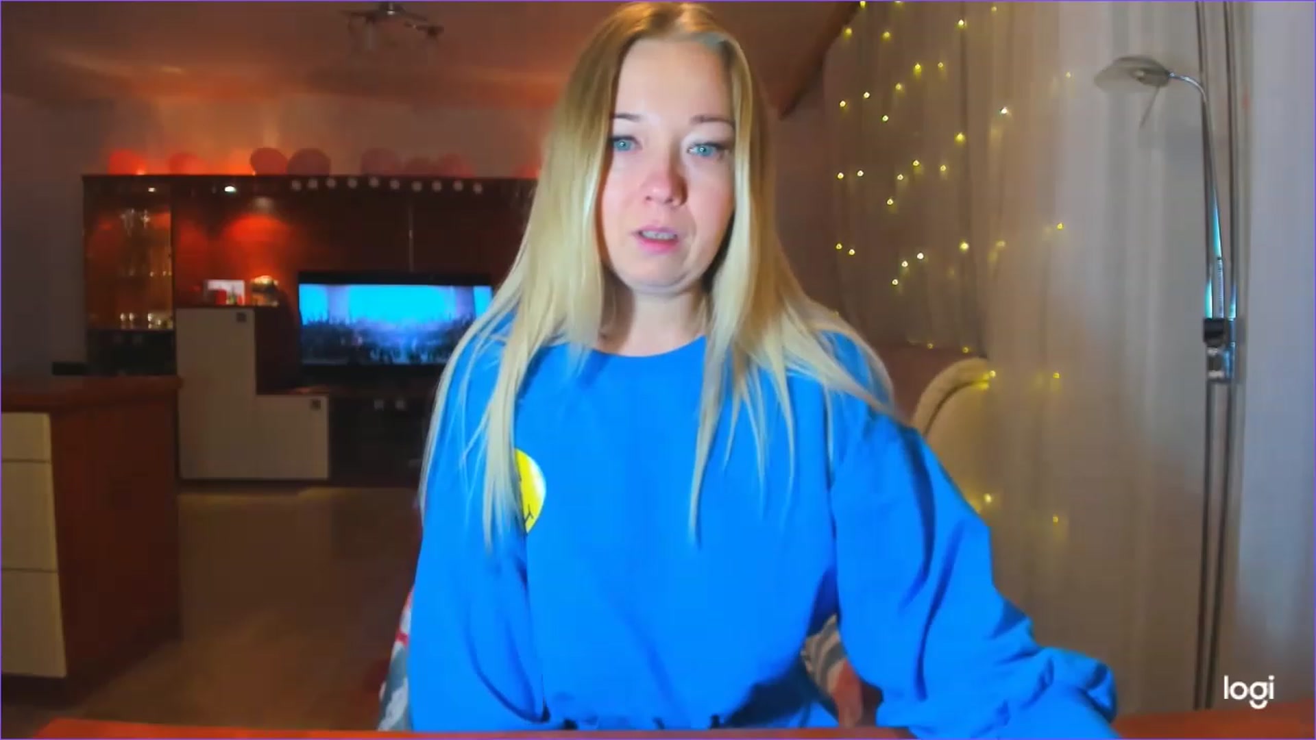 Gallery image thumbnail from FlamingoBday's myfreecams stream on, 02/24/2023, 01:53 image 15 of 20