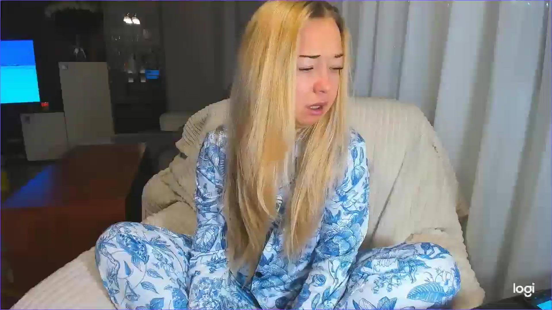 Gallery image thumbnail from FlamingoBday's myfreecams stream on, 02/07/2025, 24:27 image 3 of 20