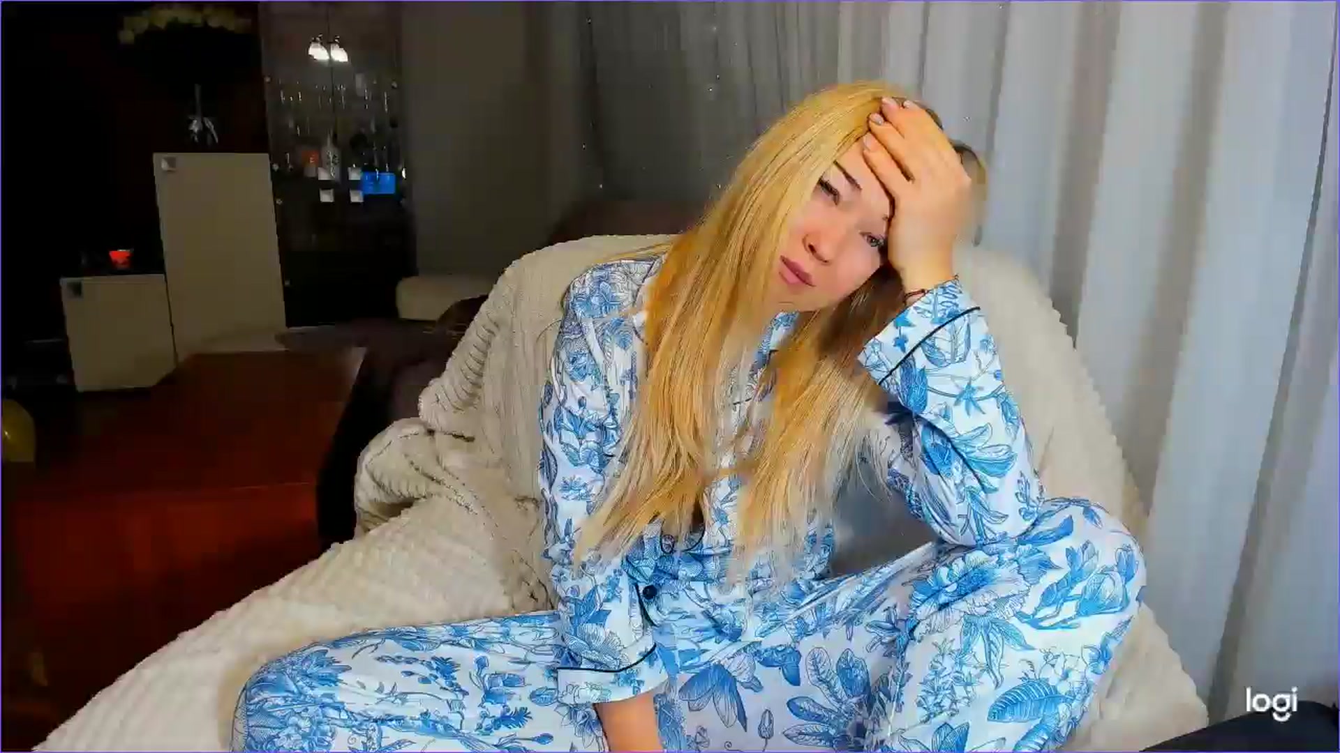 Gallery image thumbnail from FlamingoBday's myfreecams stream on, 02/07/2025, 01:38 image 2 of 20