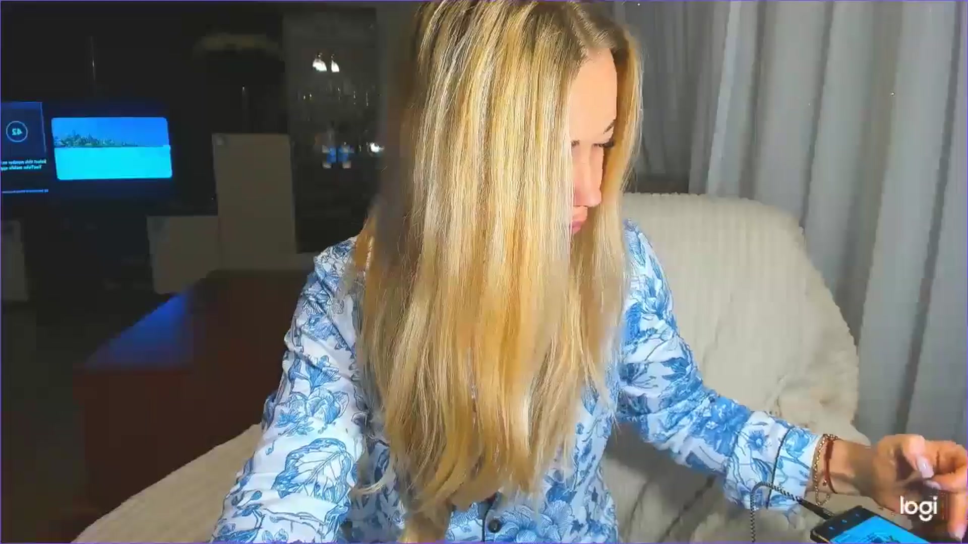 Gallery image thumbnail from FlamingoBday's myfreecams stream on, 02/10/2025, 23:02 image 12 of 20